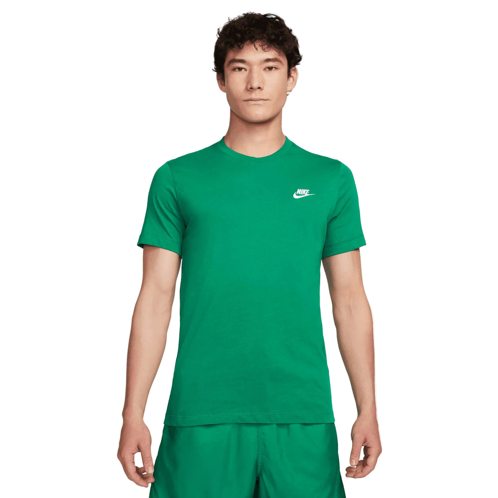 Nike Sportswear Club