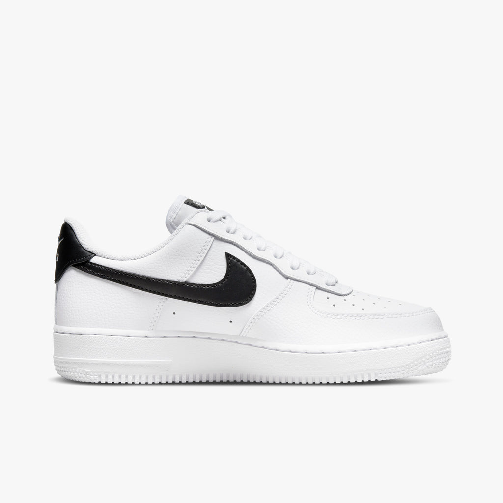 Nike Air Force 1 07