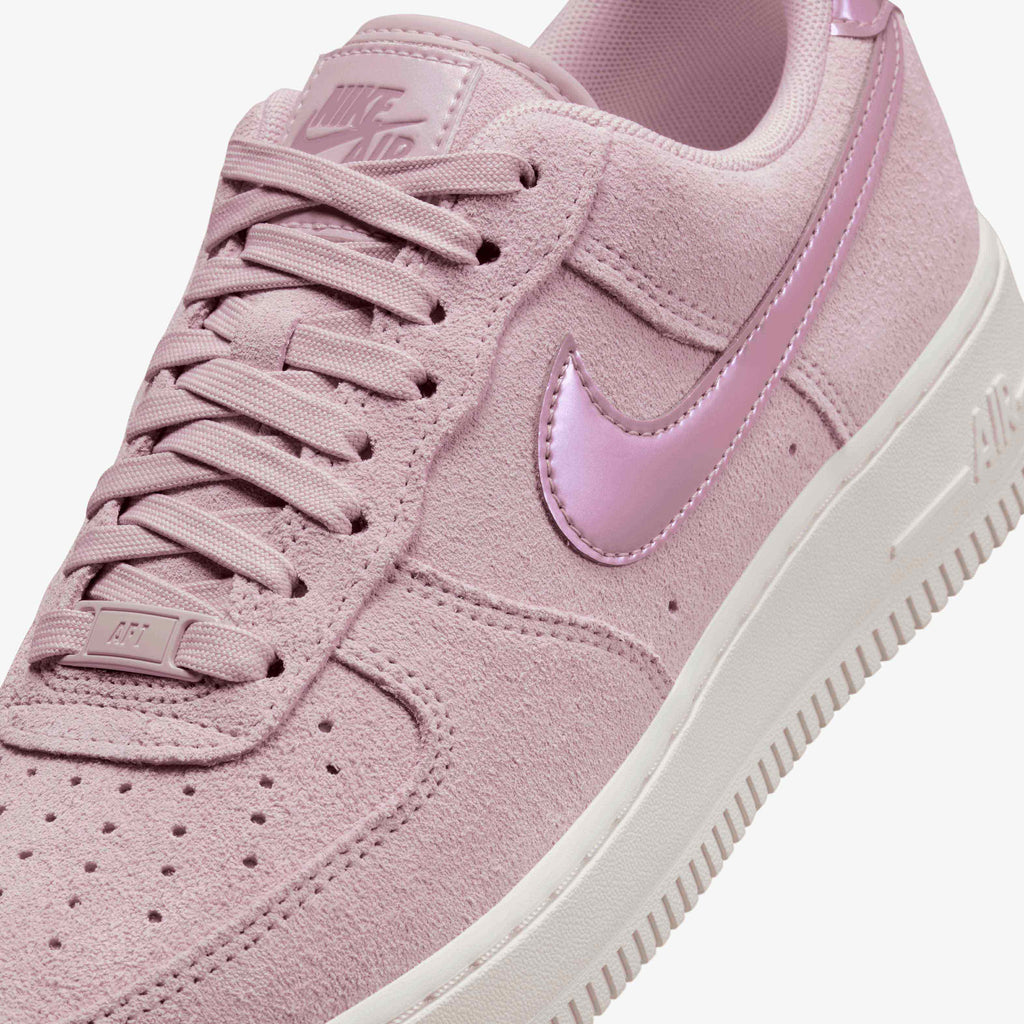 Nike Air Force 1 07 SE