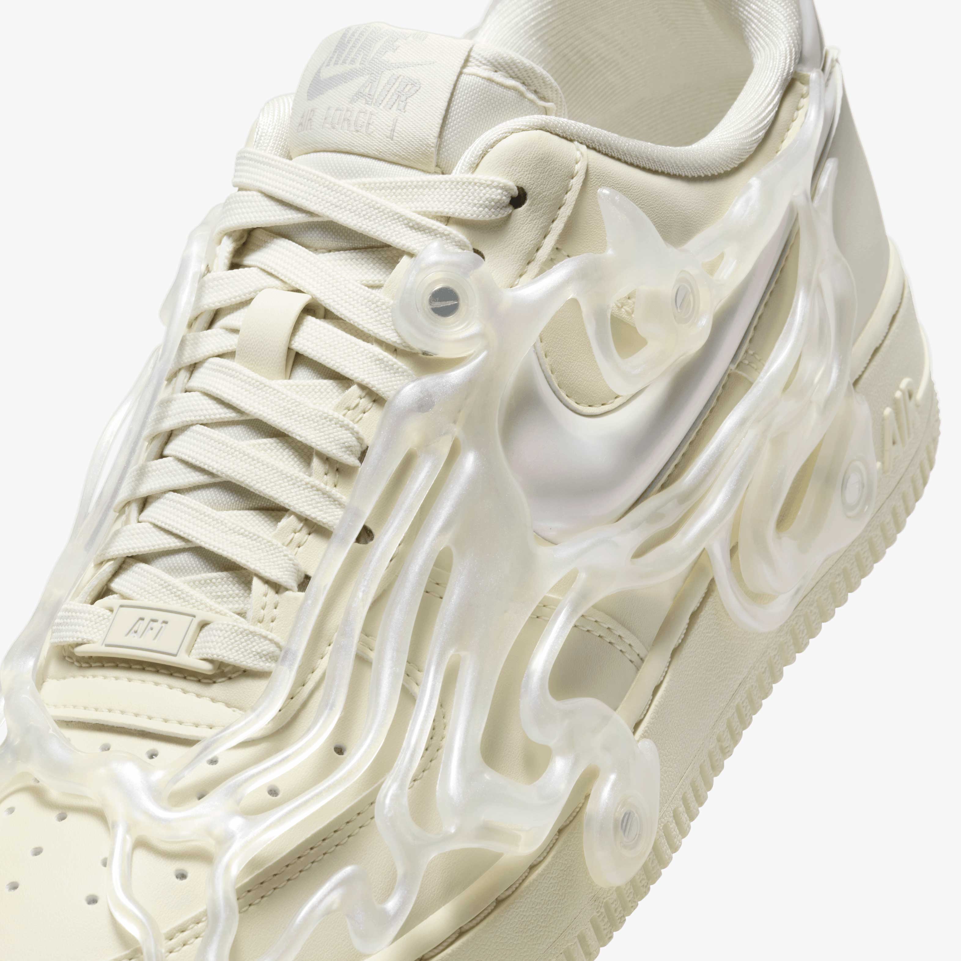 Nike Air Force 1 07 LX