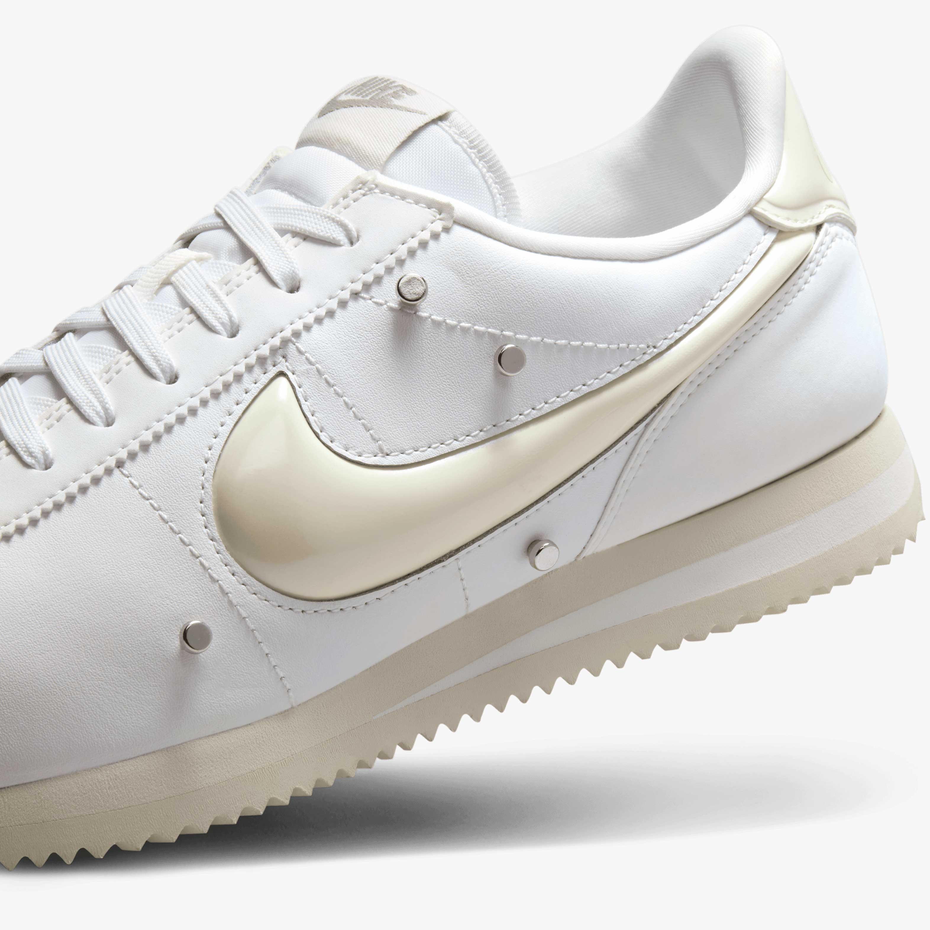 Nike Cortez LX Leather