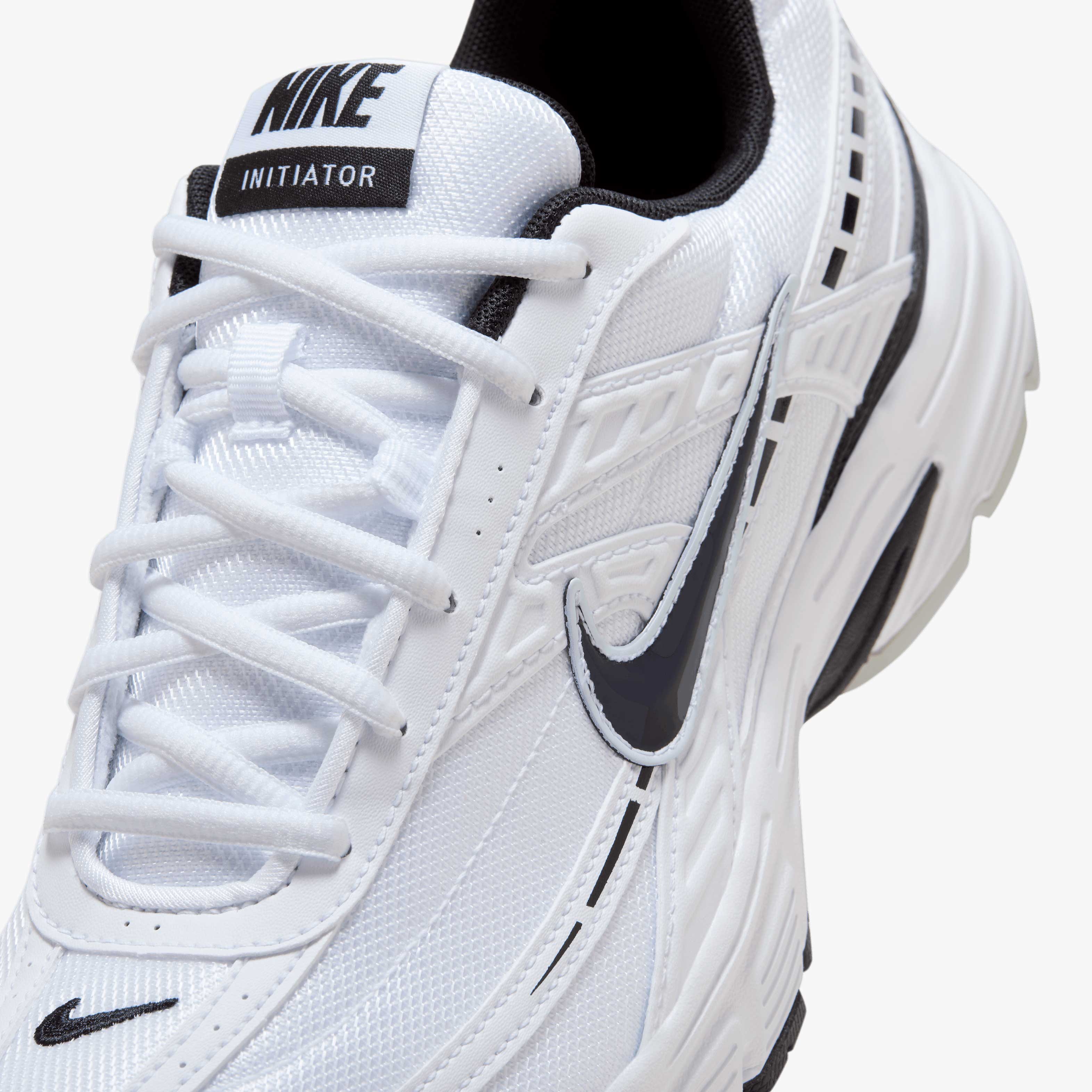 Nike Initiator