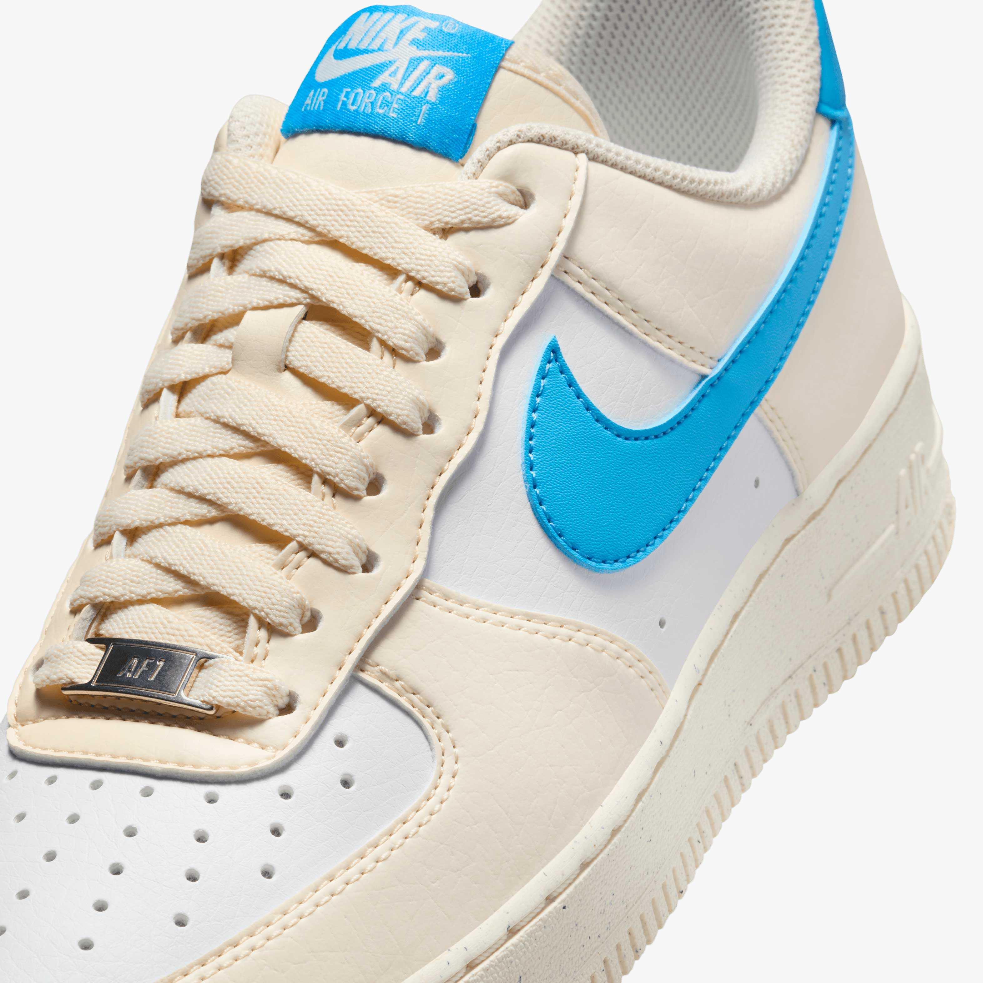 Nike Air Force 1 07 Next Nature