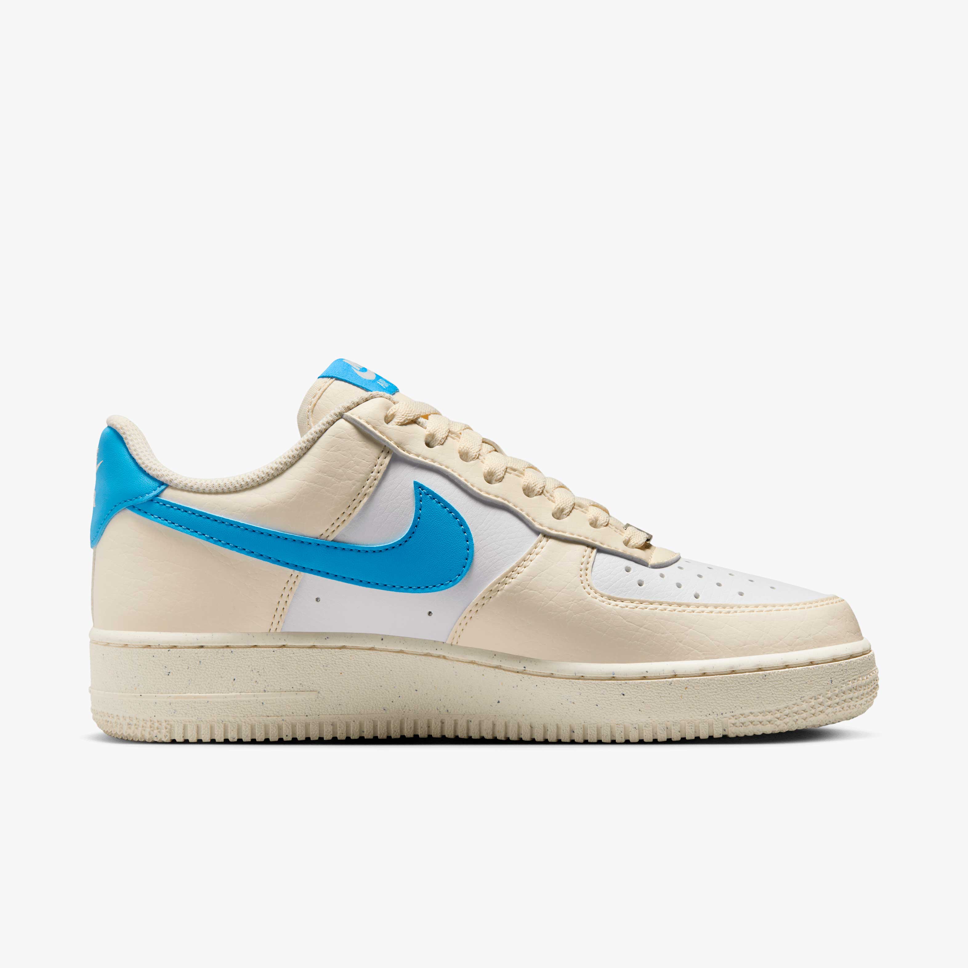 Nike Air Force 1 07 Next Nature