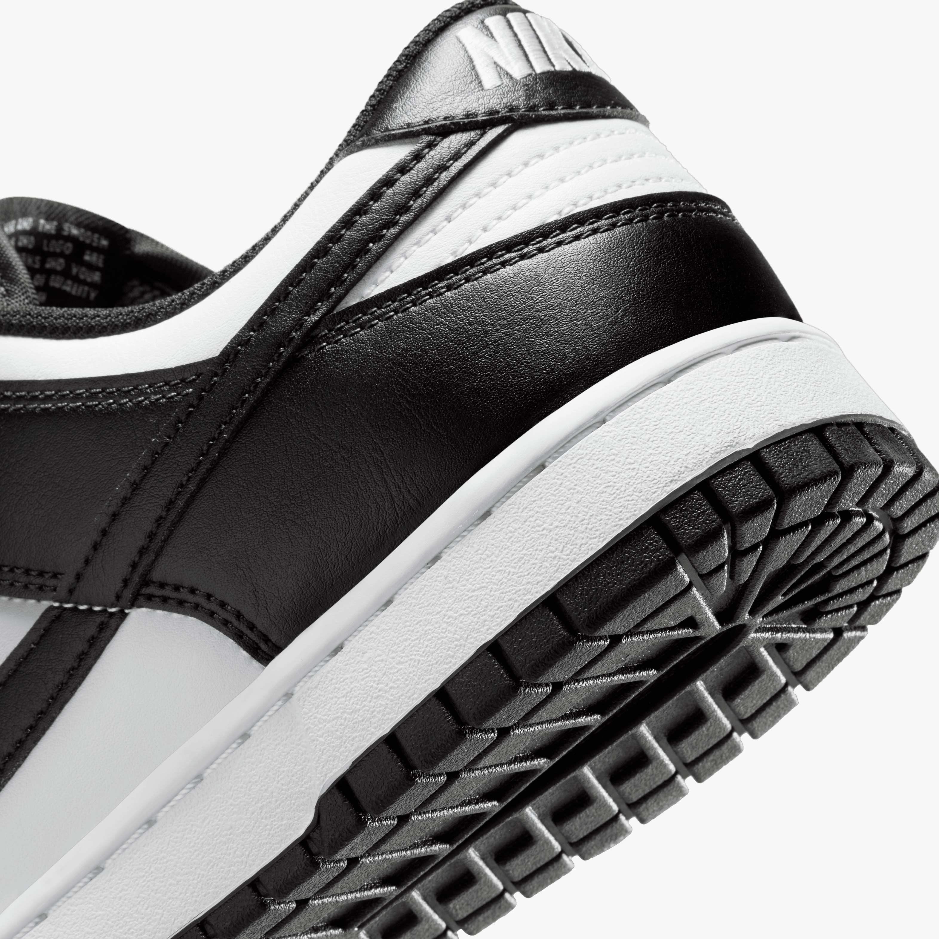 Nike Dunk Low Retro