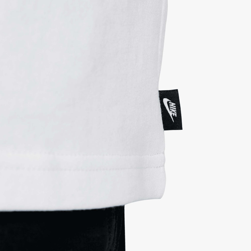 Nike Sportswear Premium Essentials