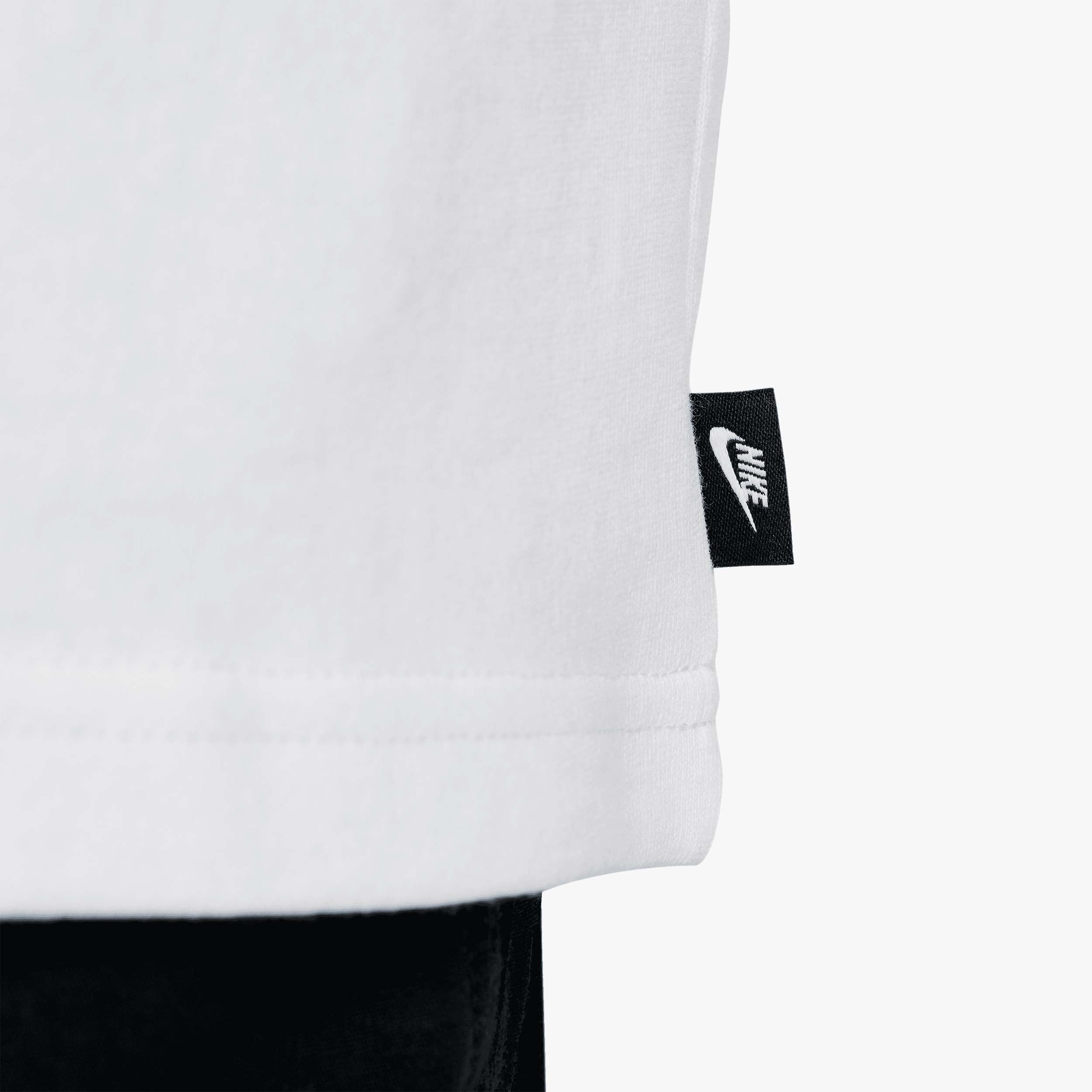 Nike Sportswear Premium Essentials
