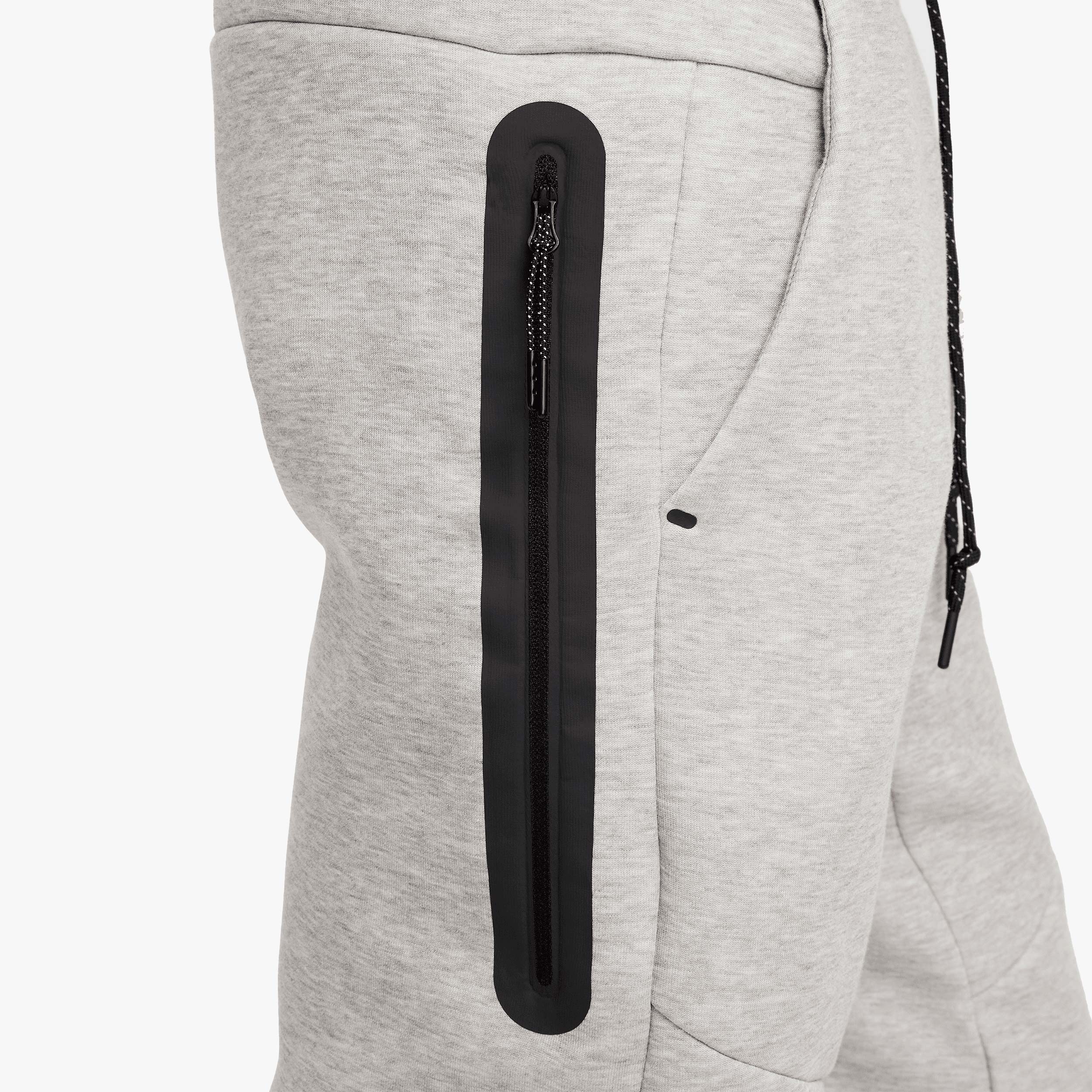 Nike Tech Pant