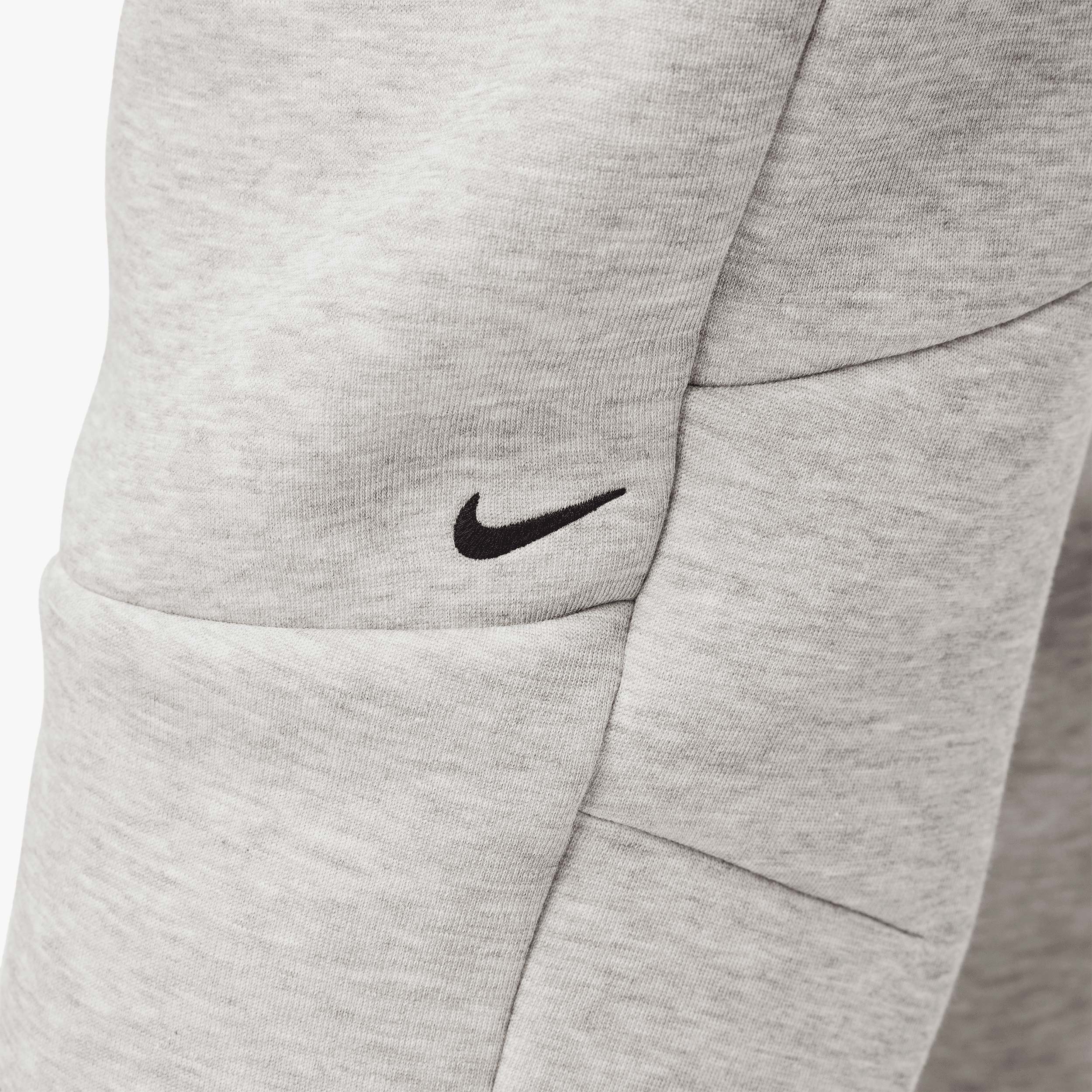 Nike Tech Pant