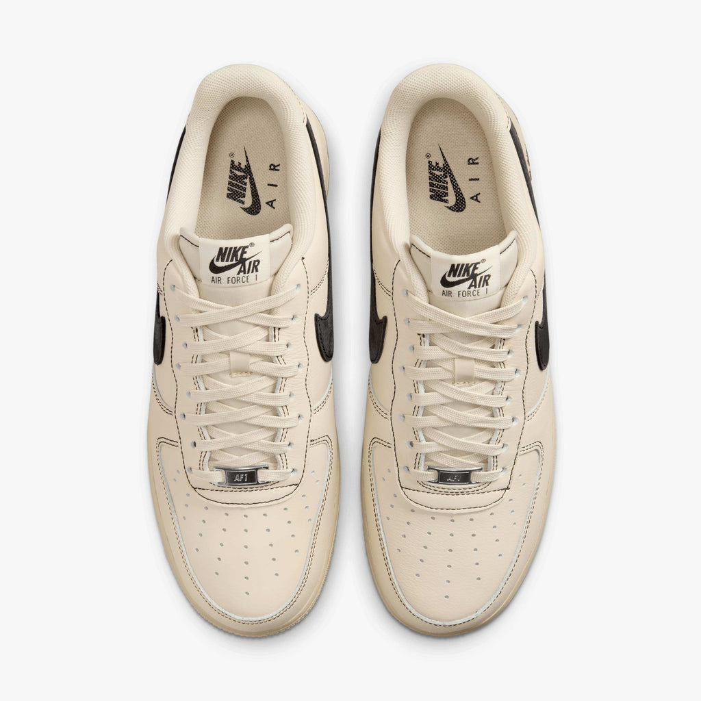 Nike Air Force 1 '07 LV8