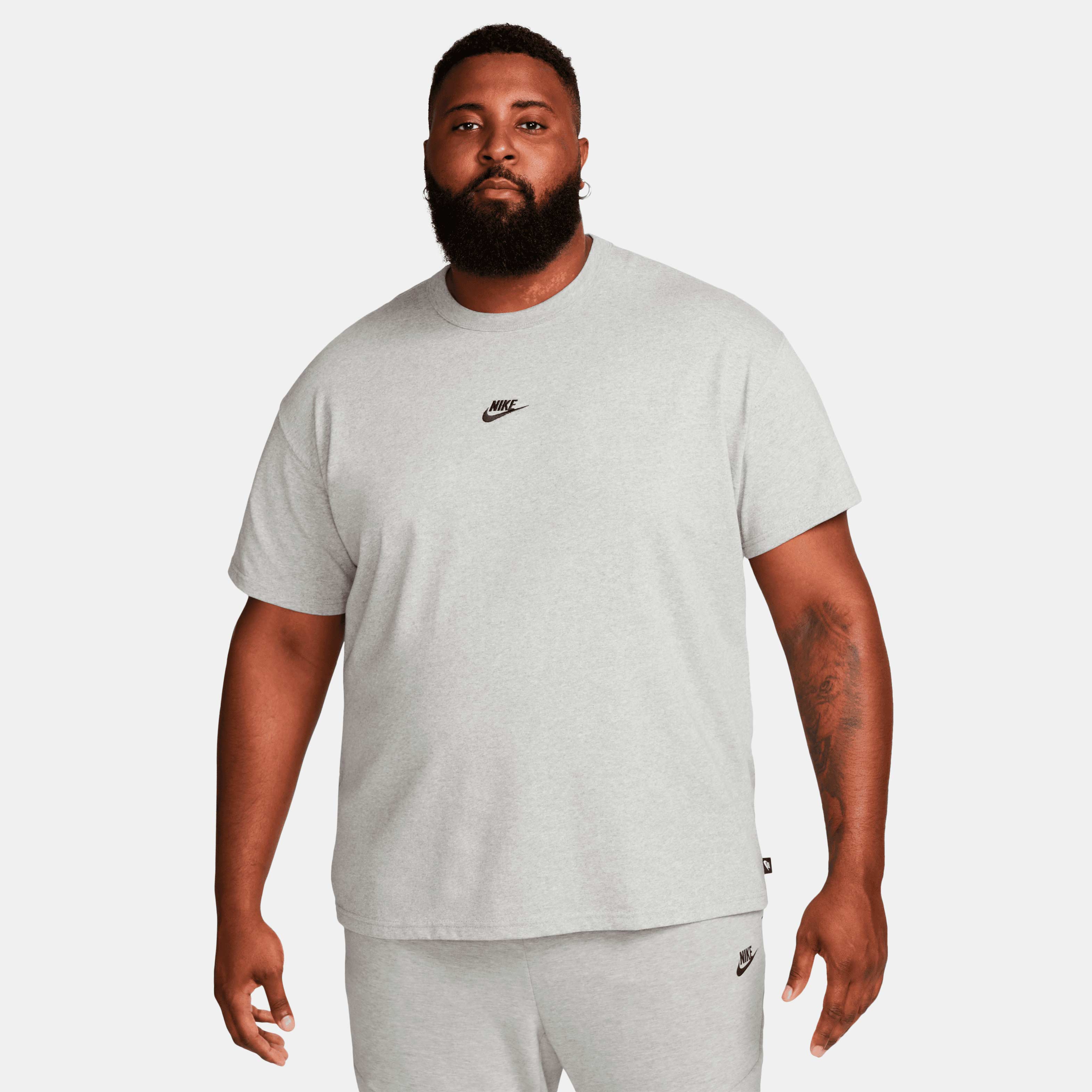 Nike Camiseta Sportswear Premium Essentials
