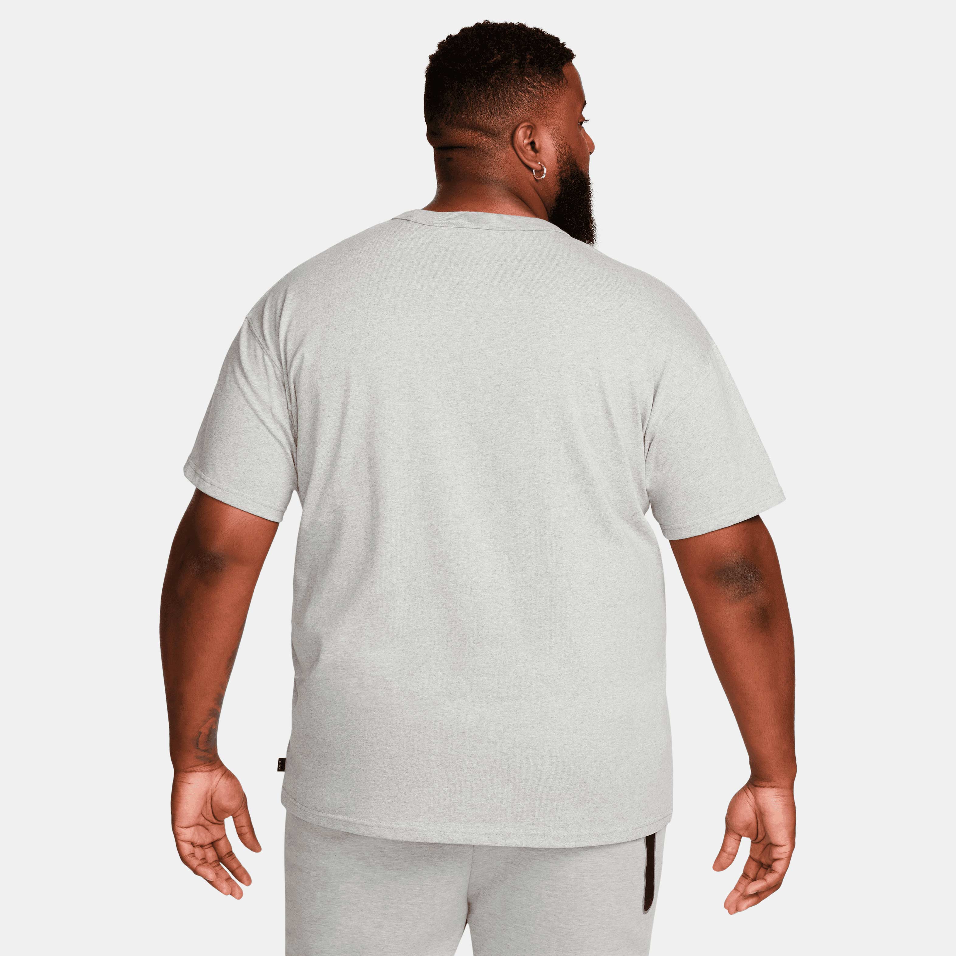 Nike Camiseta Sportswear Premium Essentials
