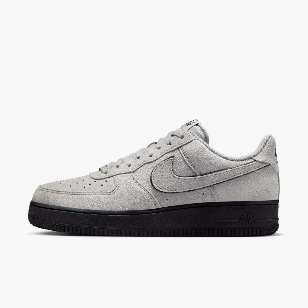 Nike Air Force 1 '07 LV8