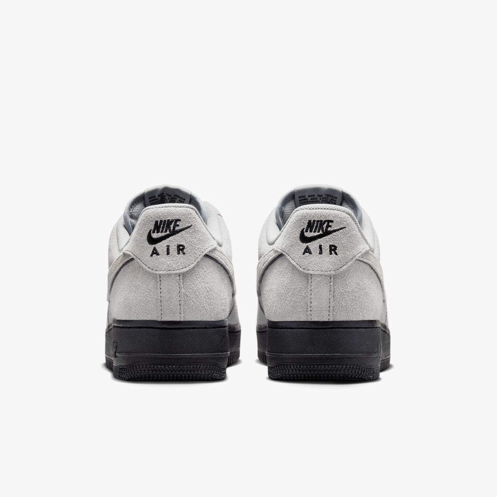 Nike Air Force 1 '07 LV8
