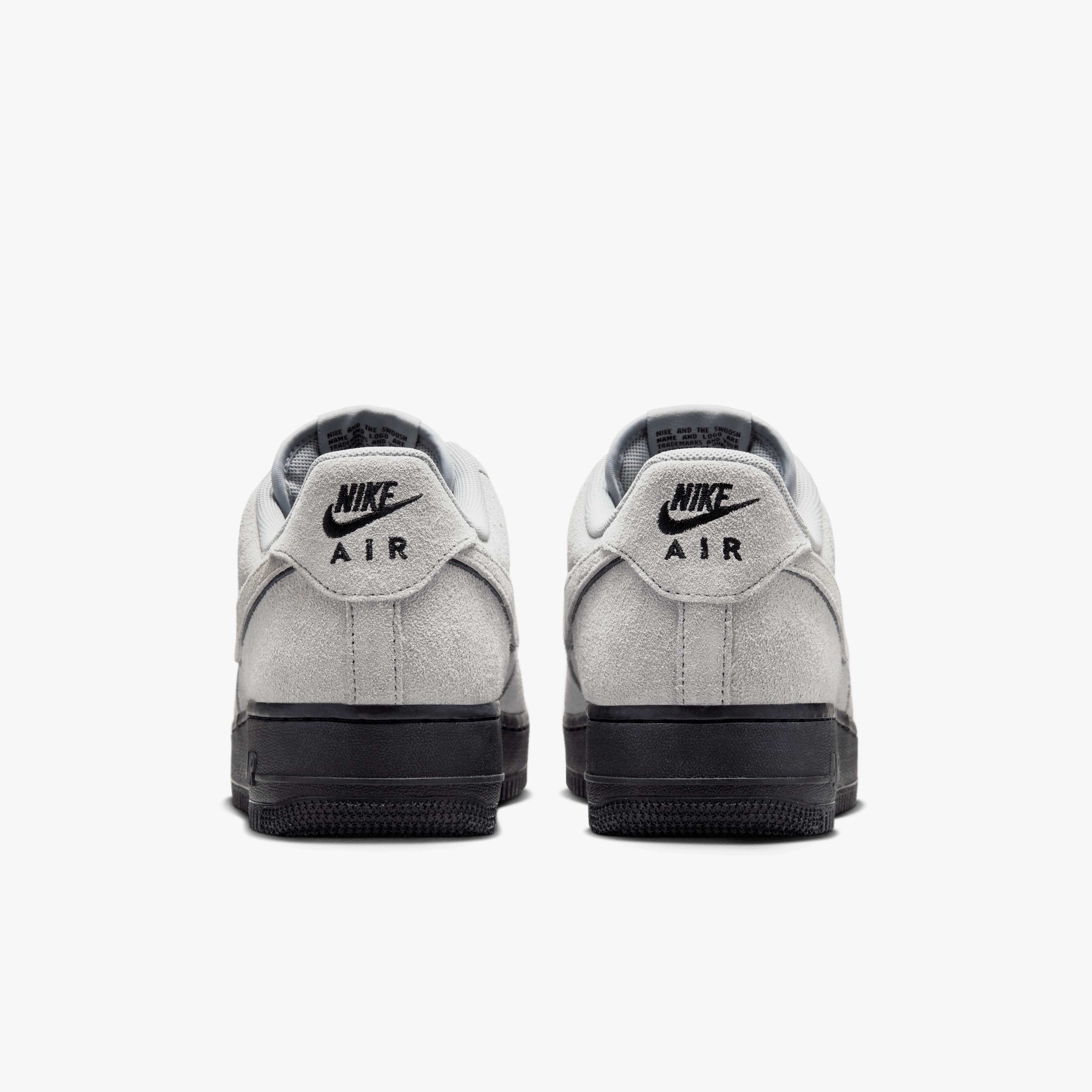 Nike Air Force 1 '07 LV8