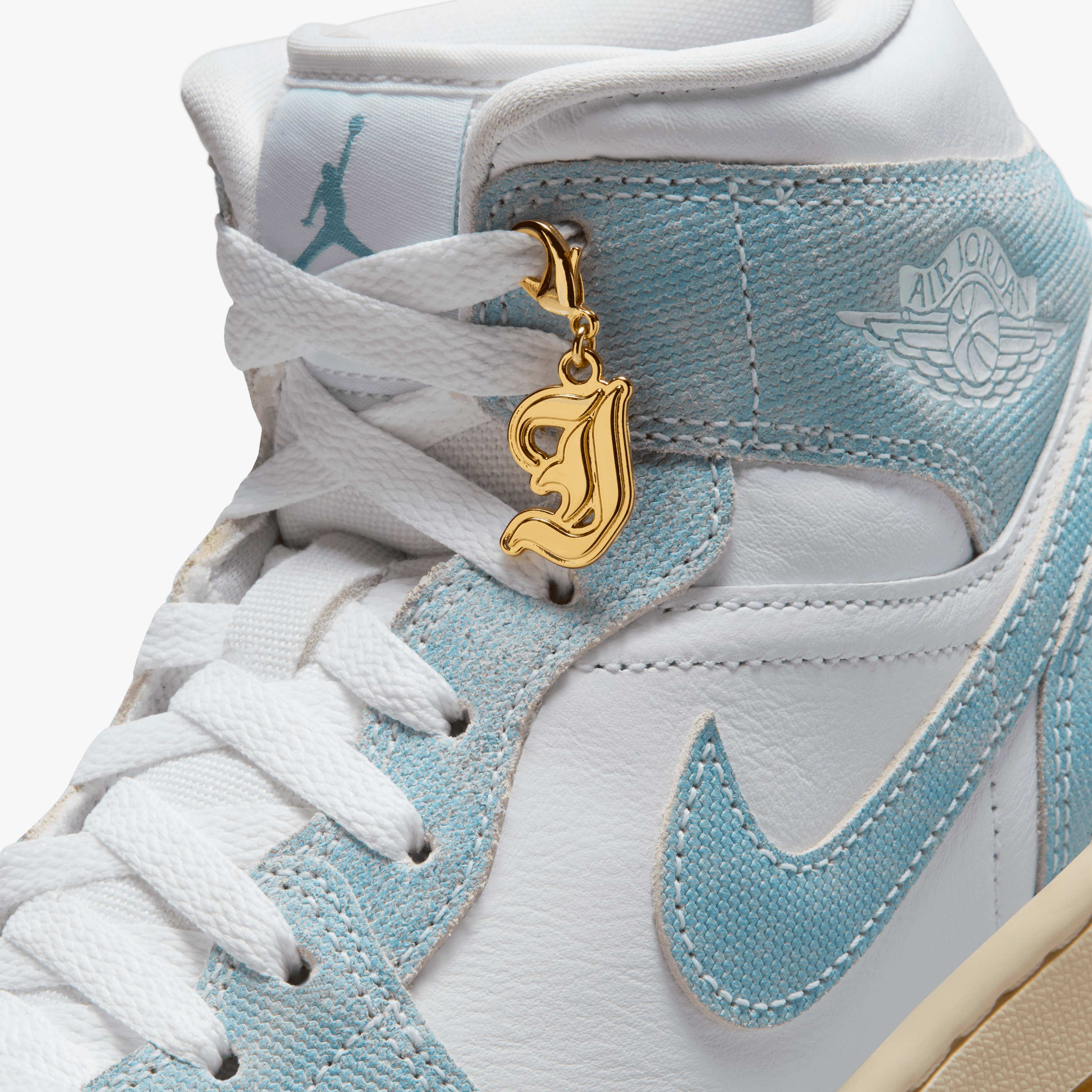 Air Jordan 1 Mid SE