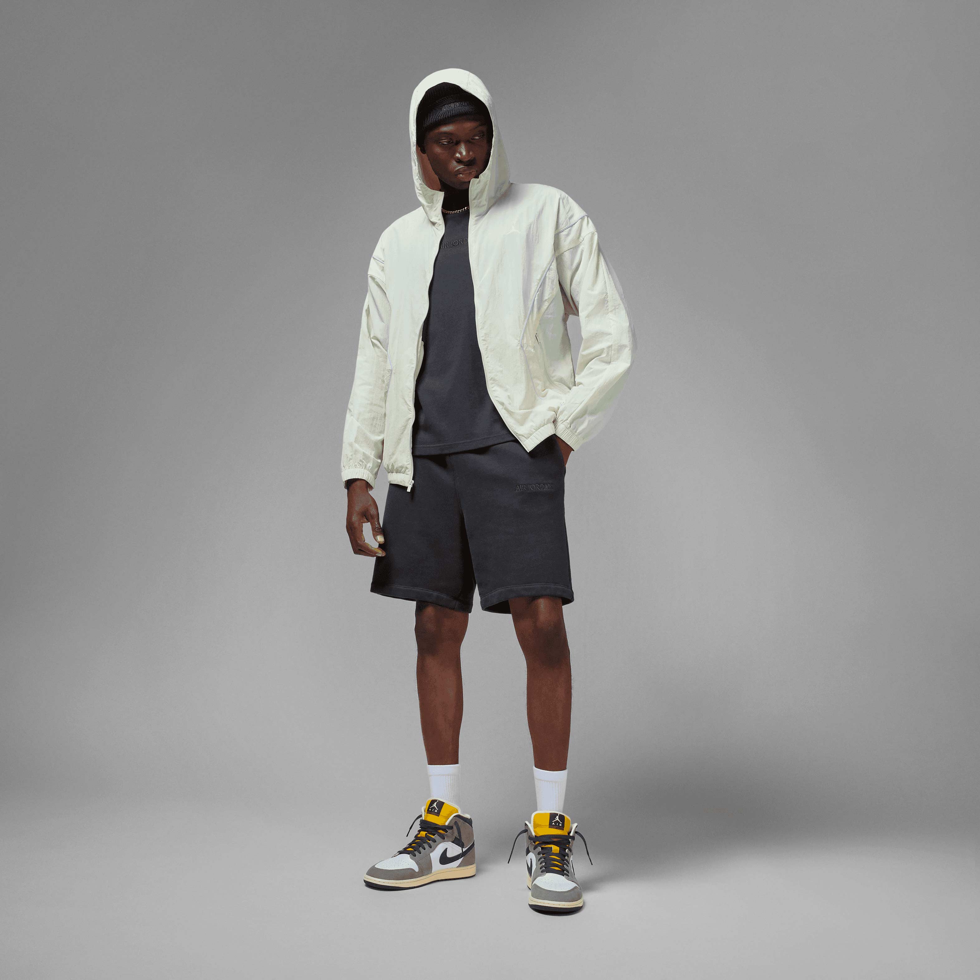 Air Jordan 1 Mid SE