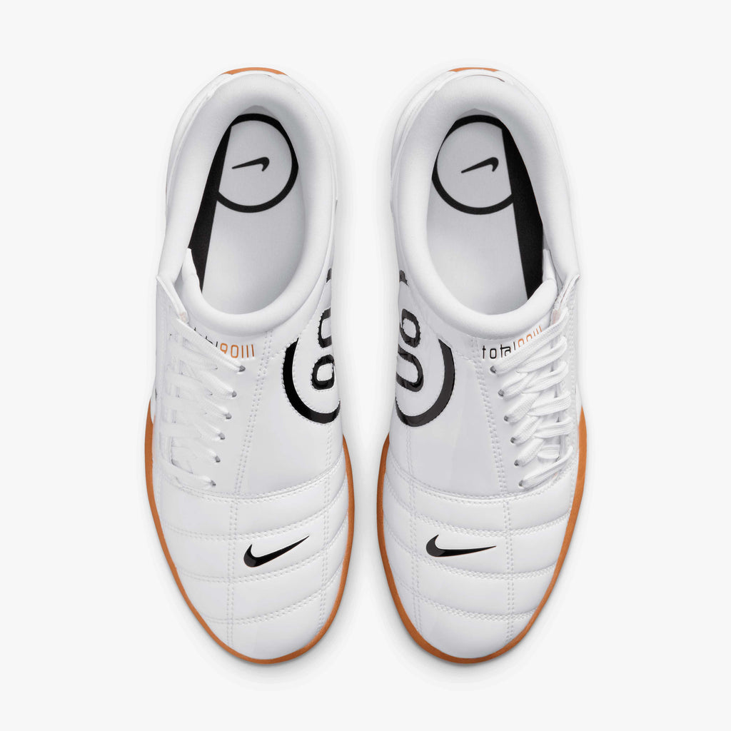 Nike Total 90