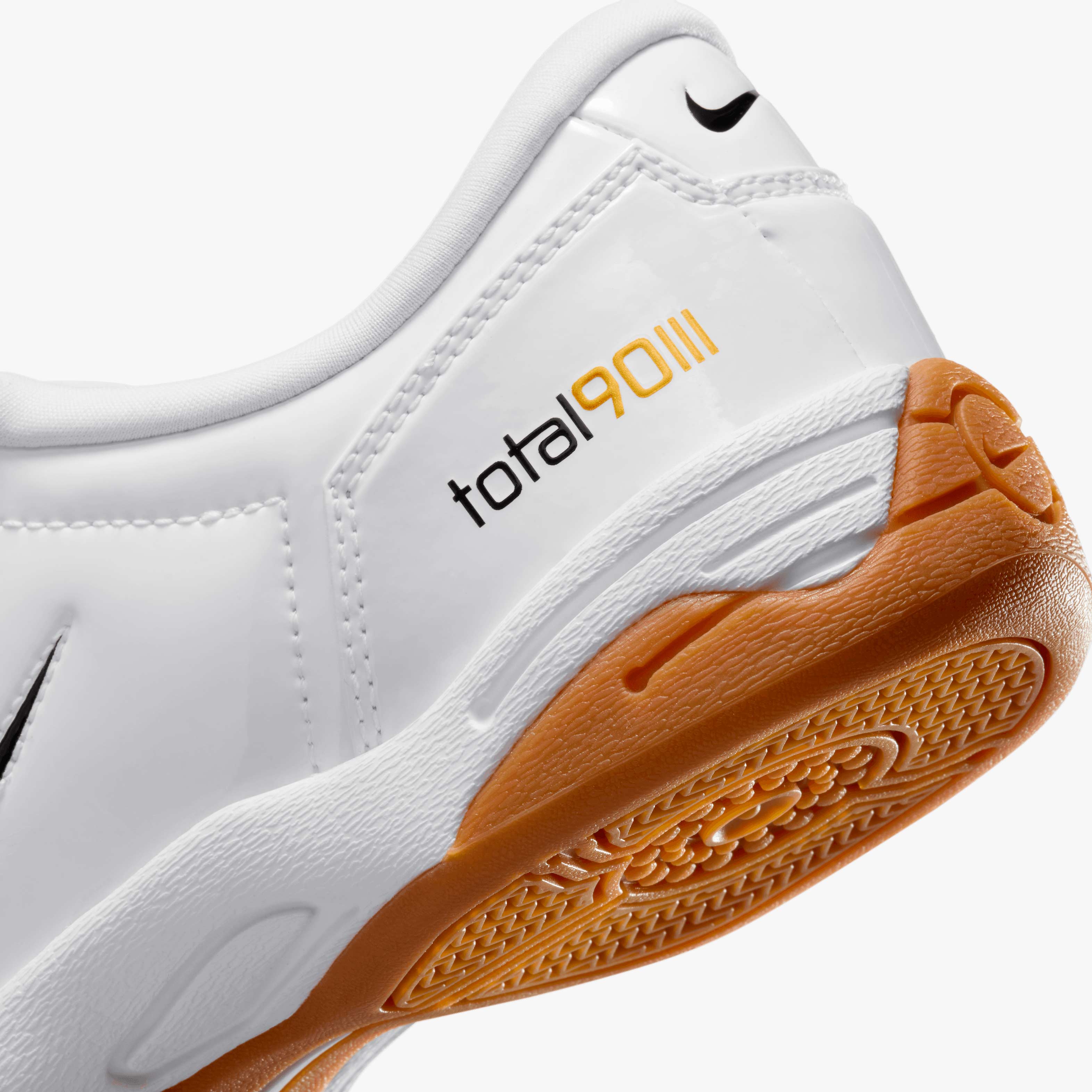 Nike Total 90