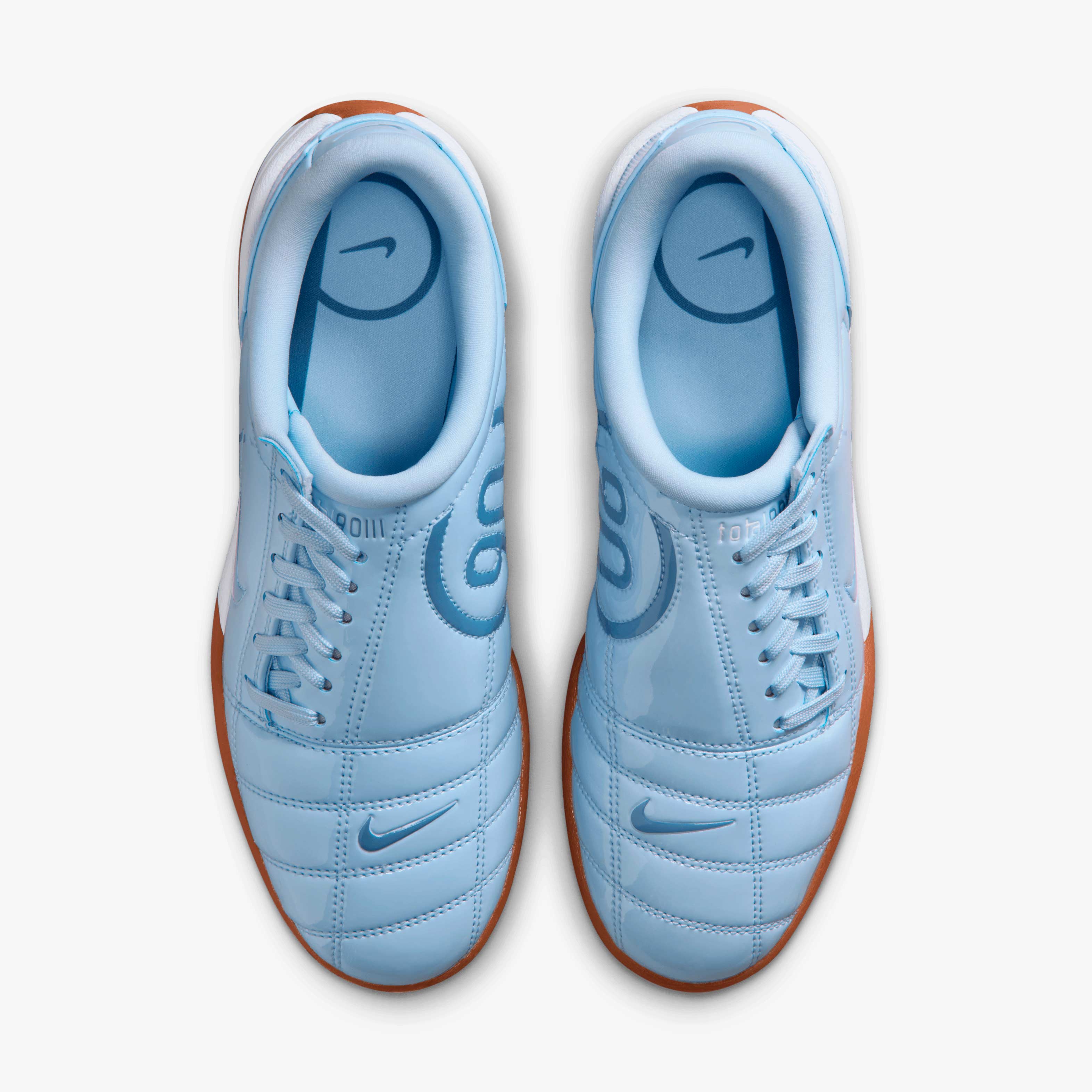 Nike Total 90