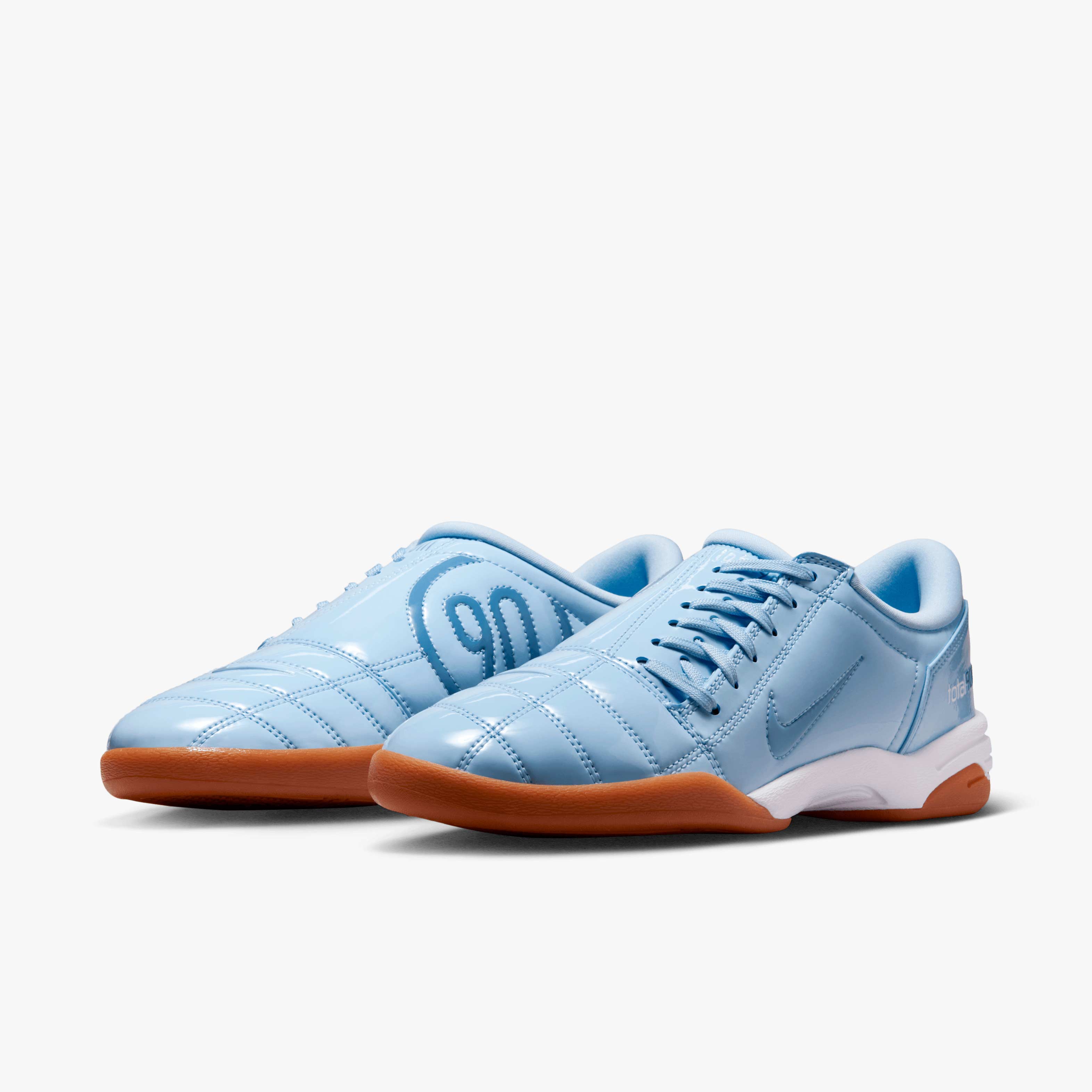 Nike Total 90