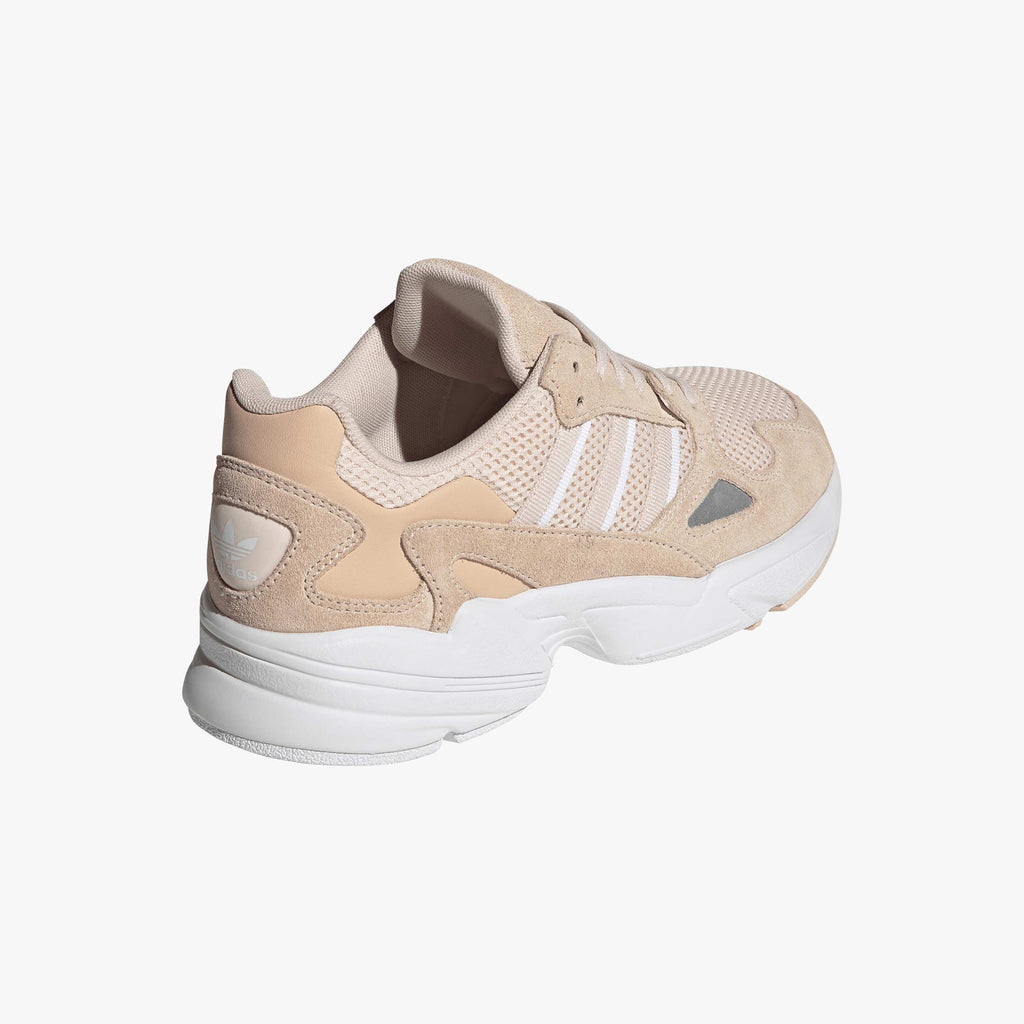 Adidas Falcon