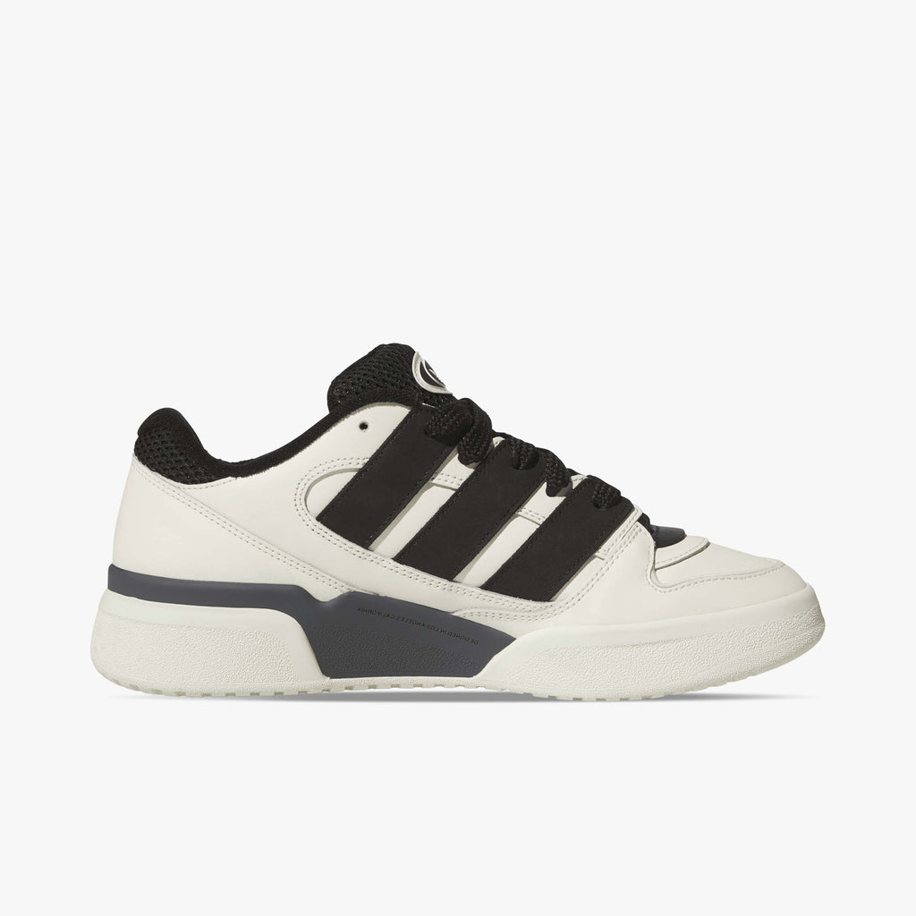 Adidas Forum2000
