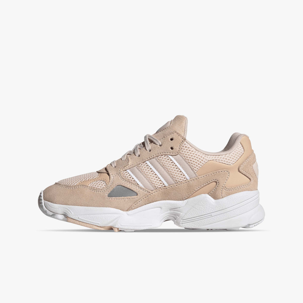 Adidas Falcon