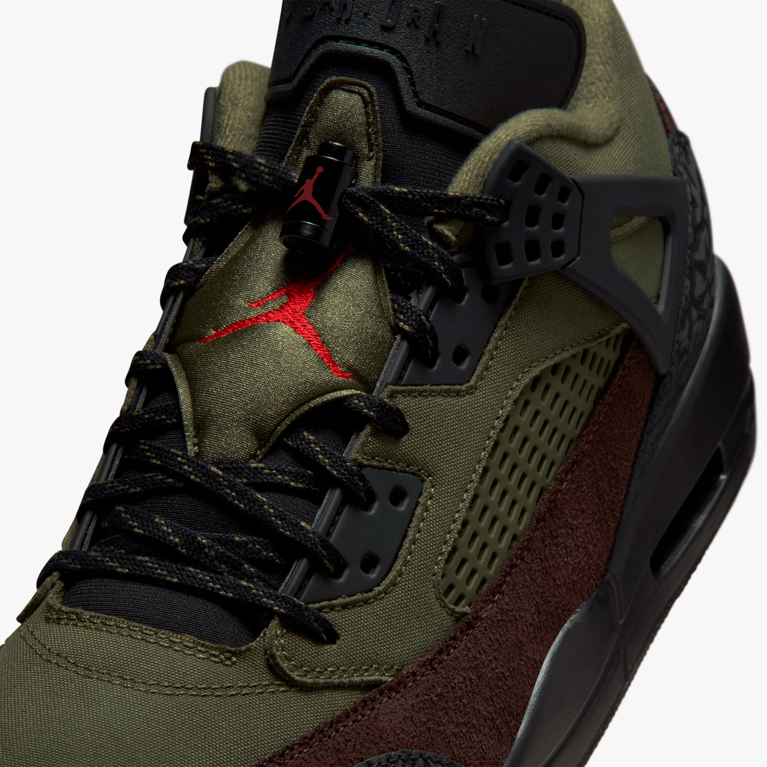 Jordan Spizike Low