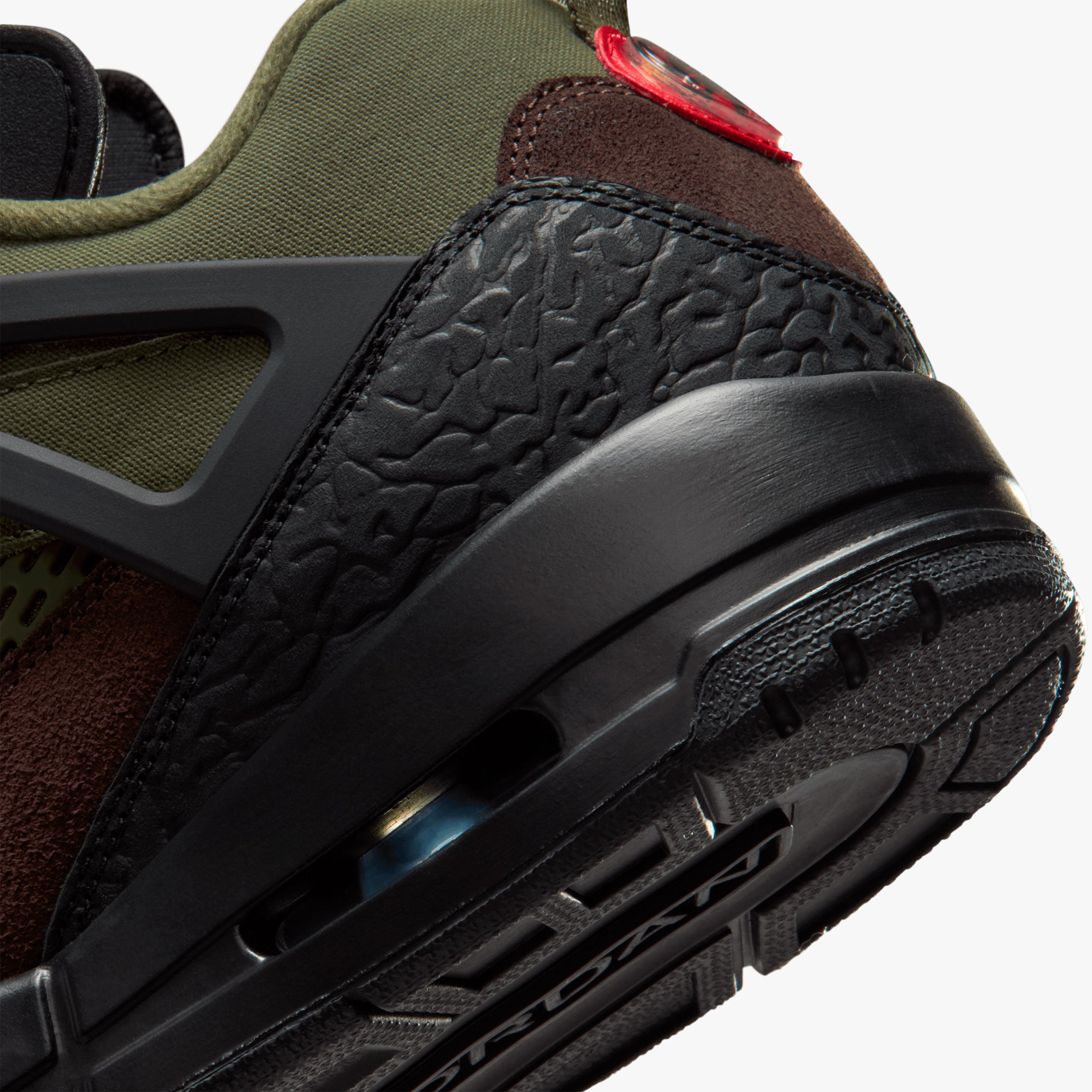 Jordan Spizike Low