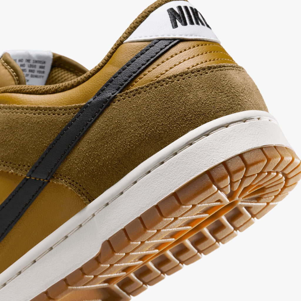 Nike Dunk Low Retro SE
