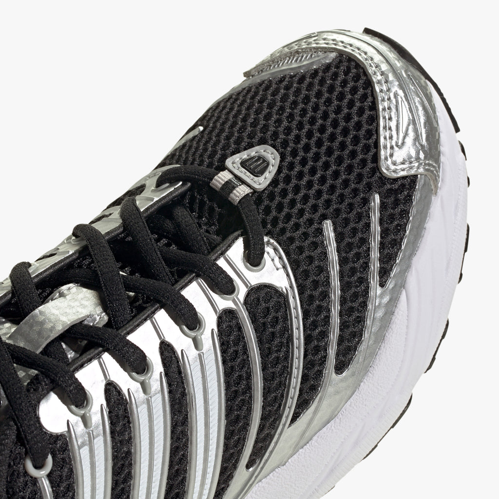 Adidas Adistar Control 3