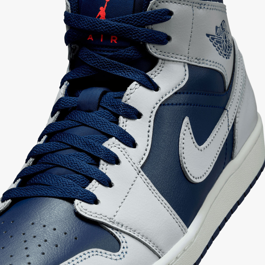 Air Jordan 1 Mid