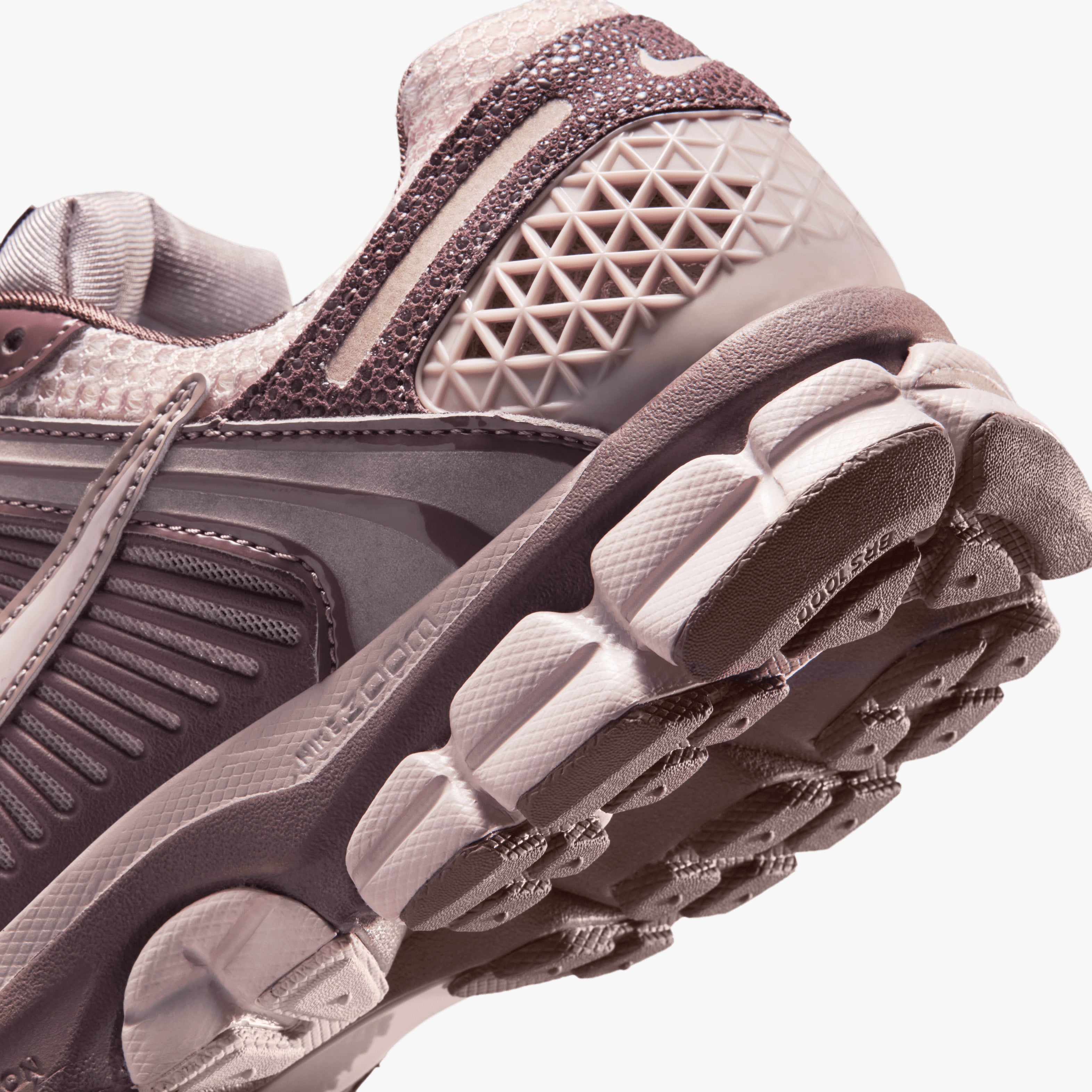 Nike Zoom Vomero 5
