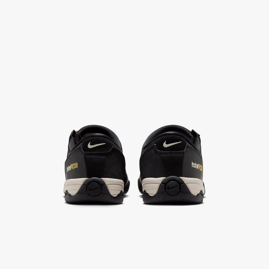 Nike Total 90