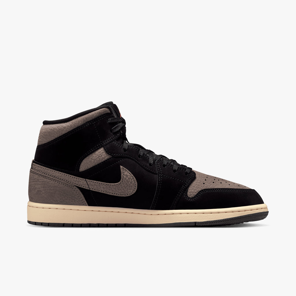 Air Jordan 1 Mid SE