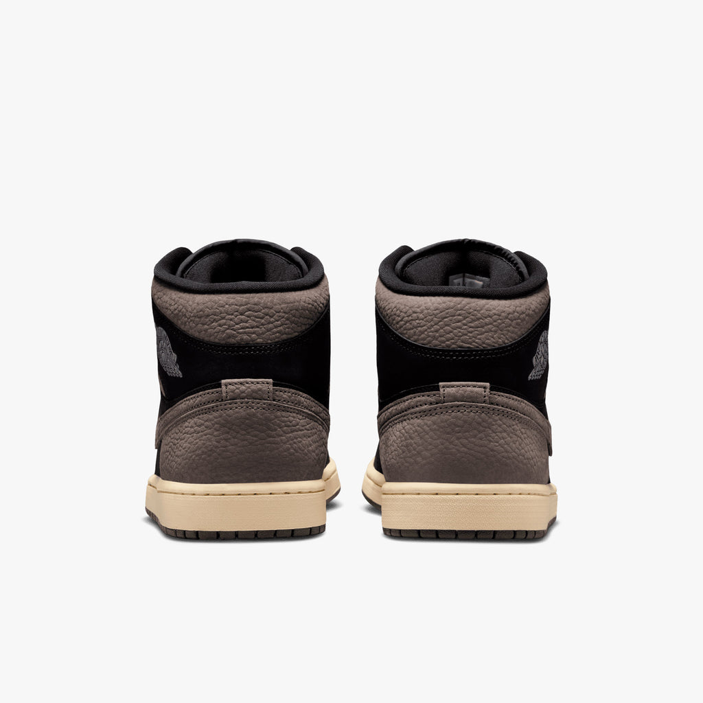 Air Jordan 1 Mid SE