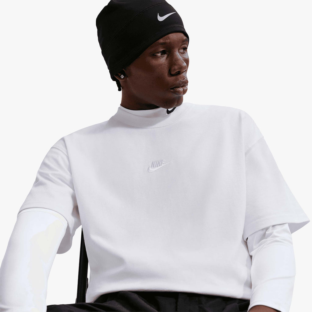 Nike Camiseta Sportswear Premium Essentials