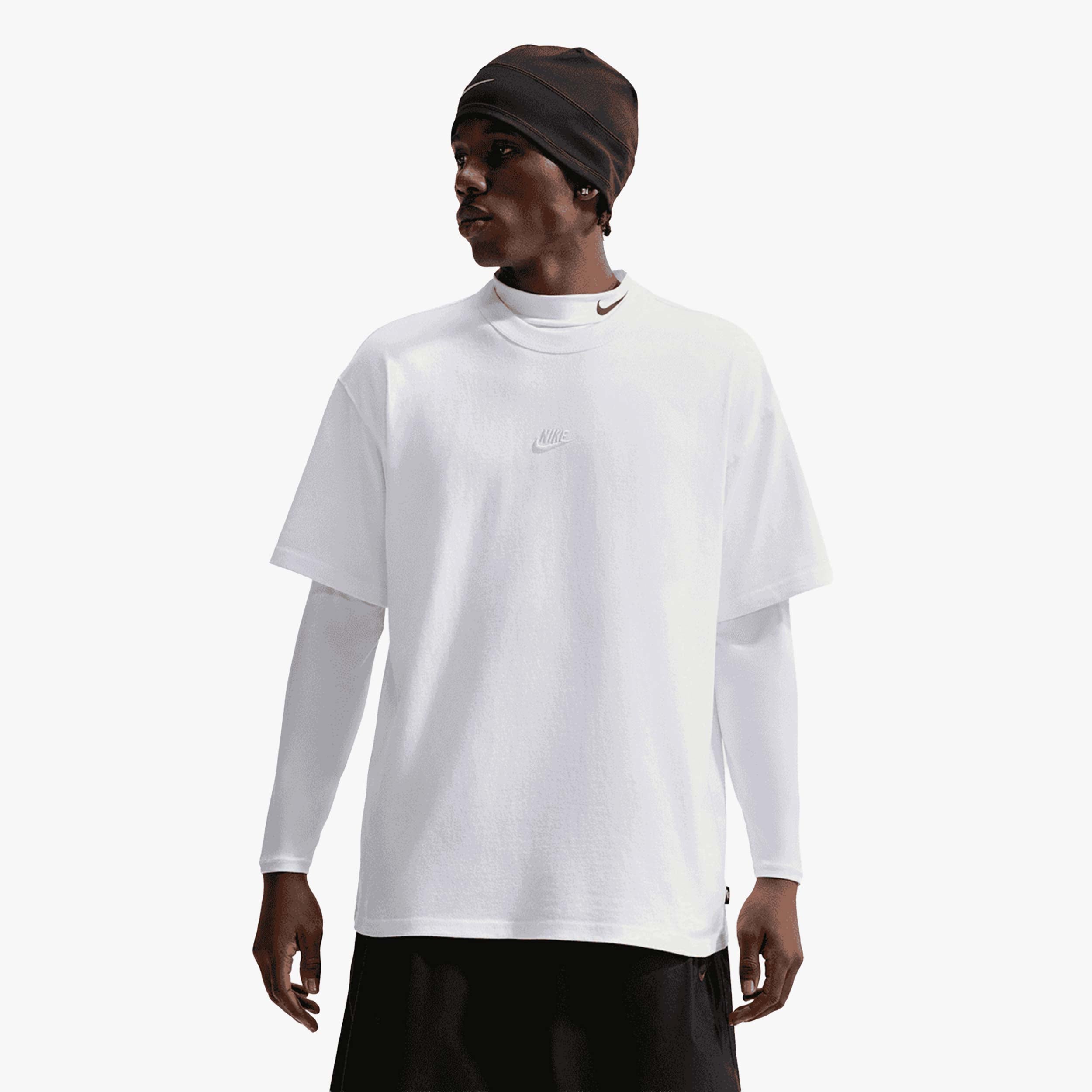 Nike Camiseta Sportswear Premium Essentials