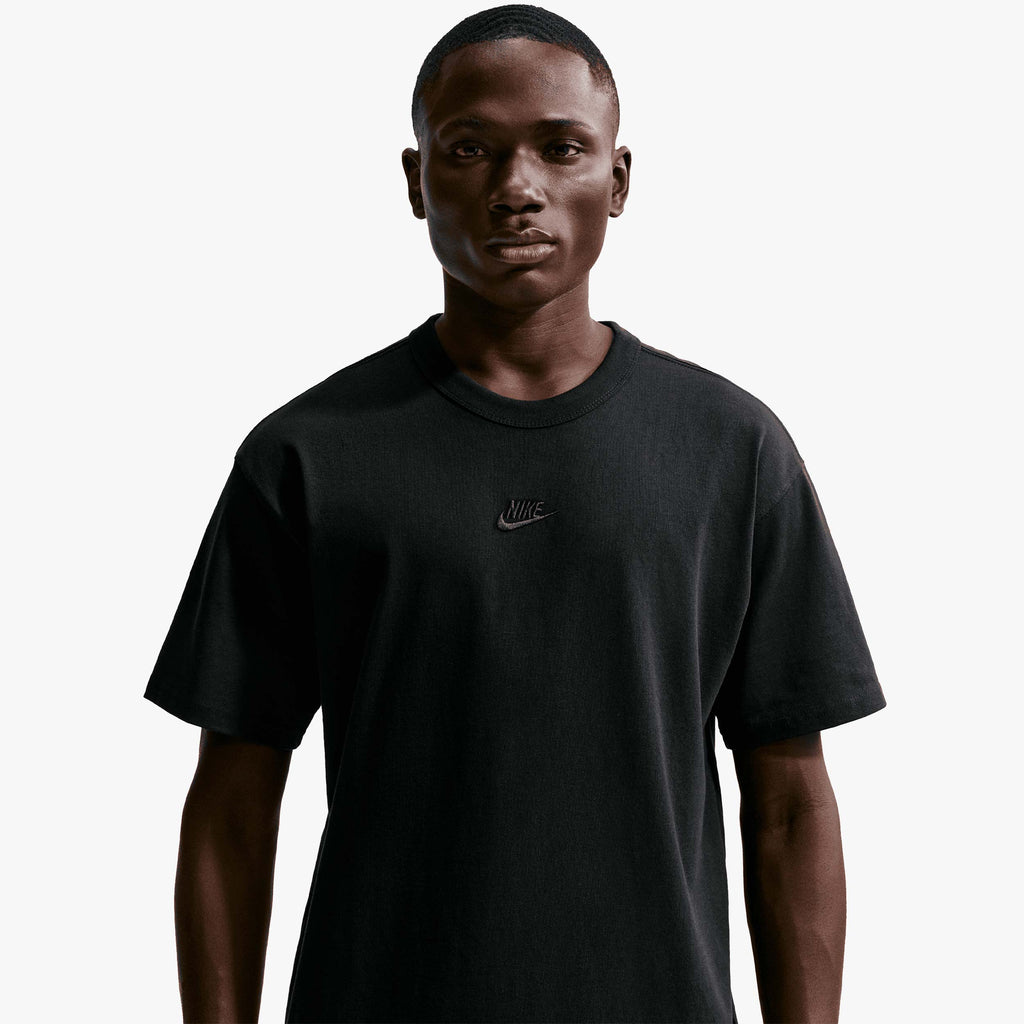 Nike Camiseta Sportswear Premium Essentials