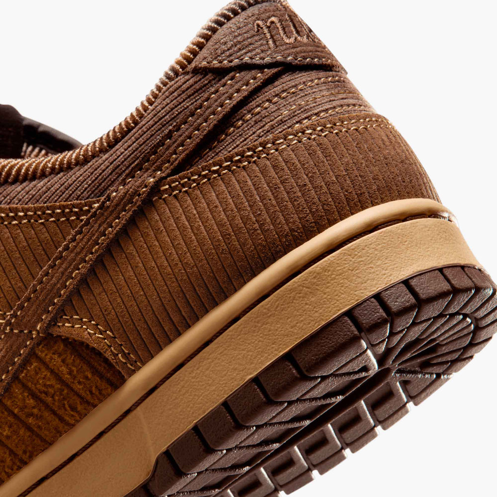 Nike Dunk Low Retro Premium