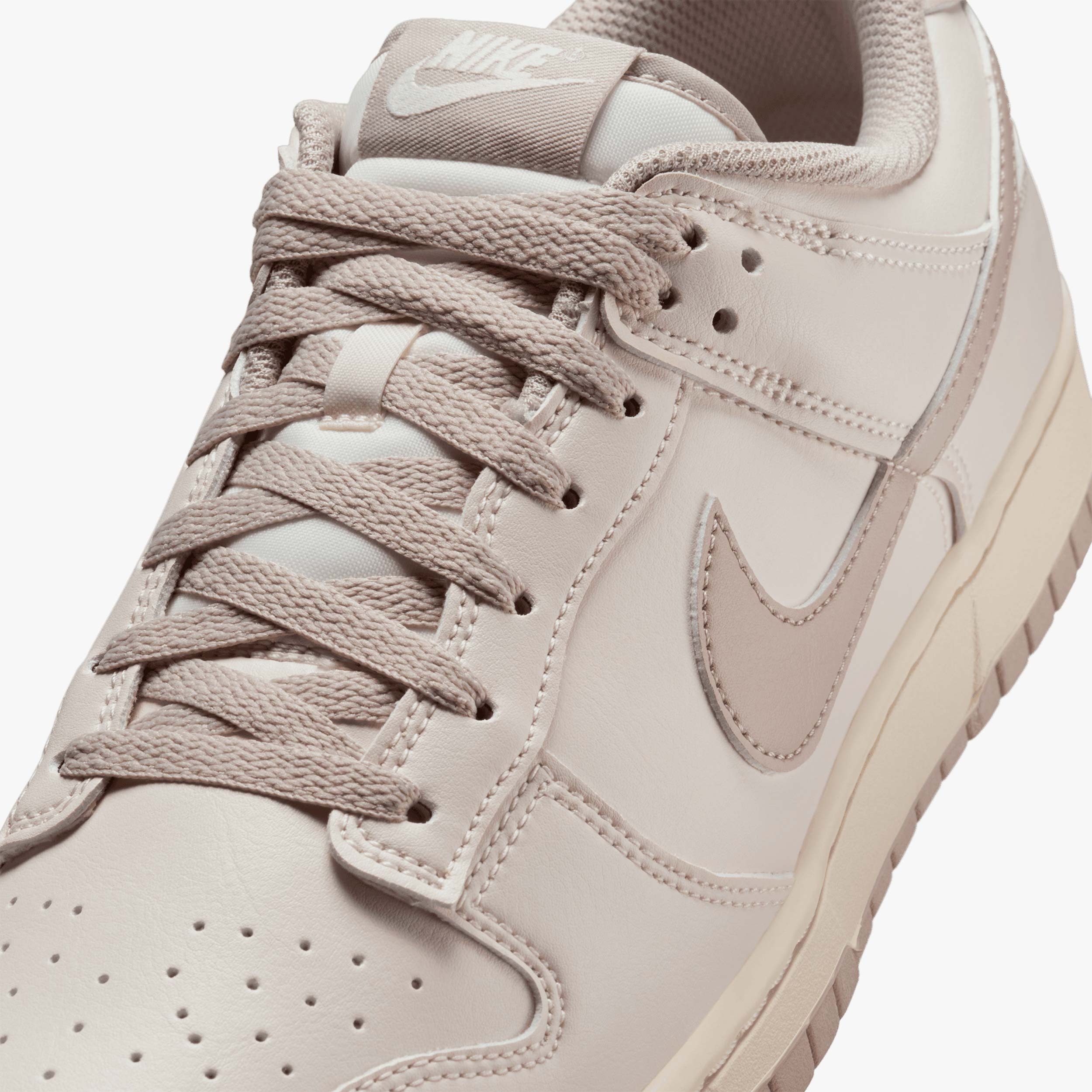 Nike Dunk Low Retro