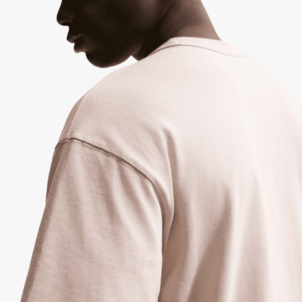 Nike Camiseta Sportswear Premium Essentials