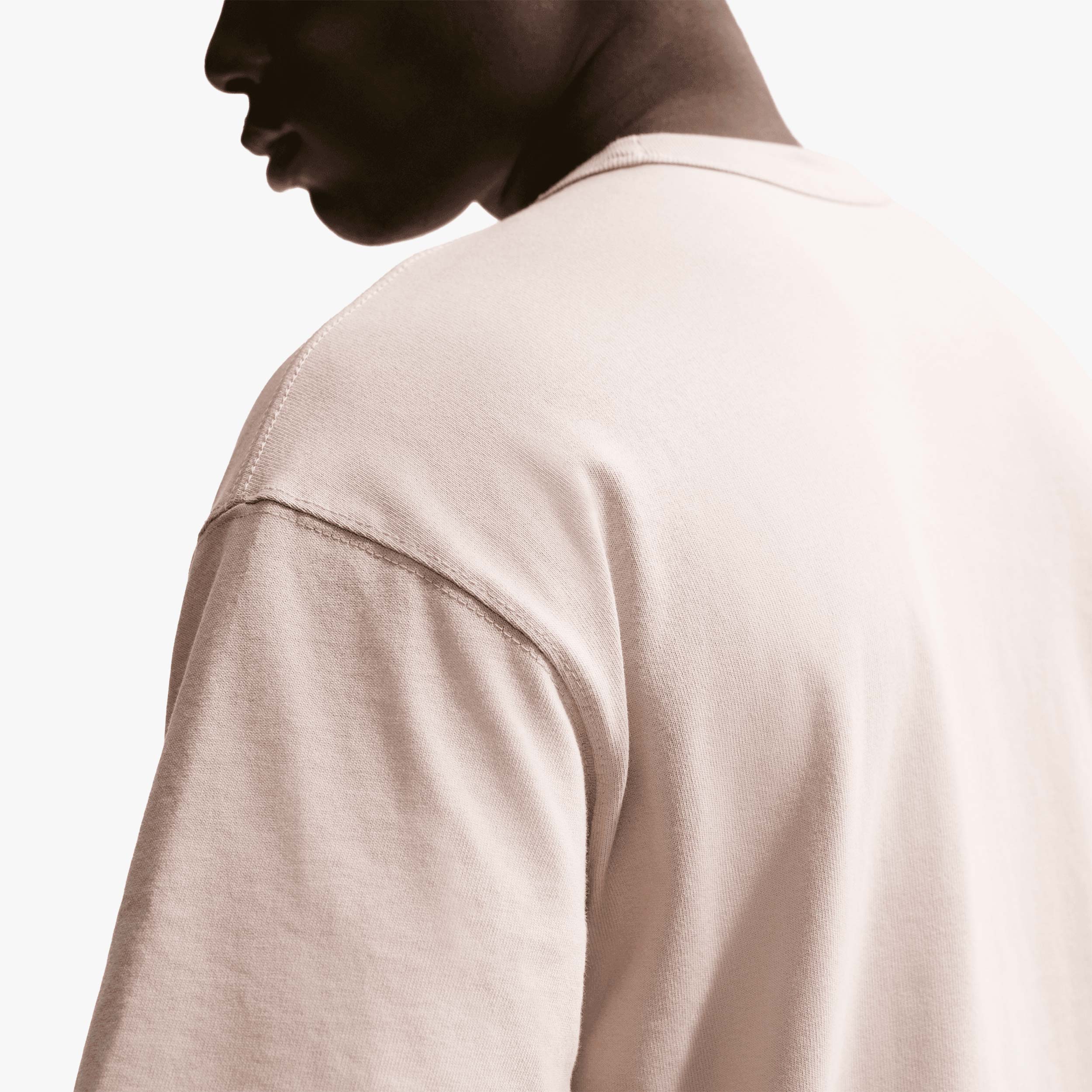Nike Camiseta Sportswear Premium Essentials