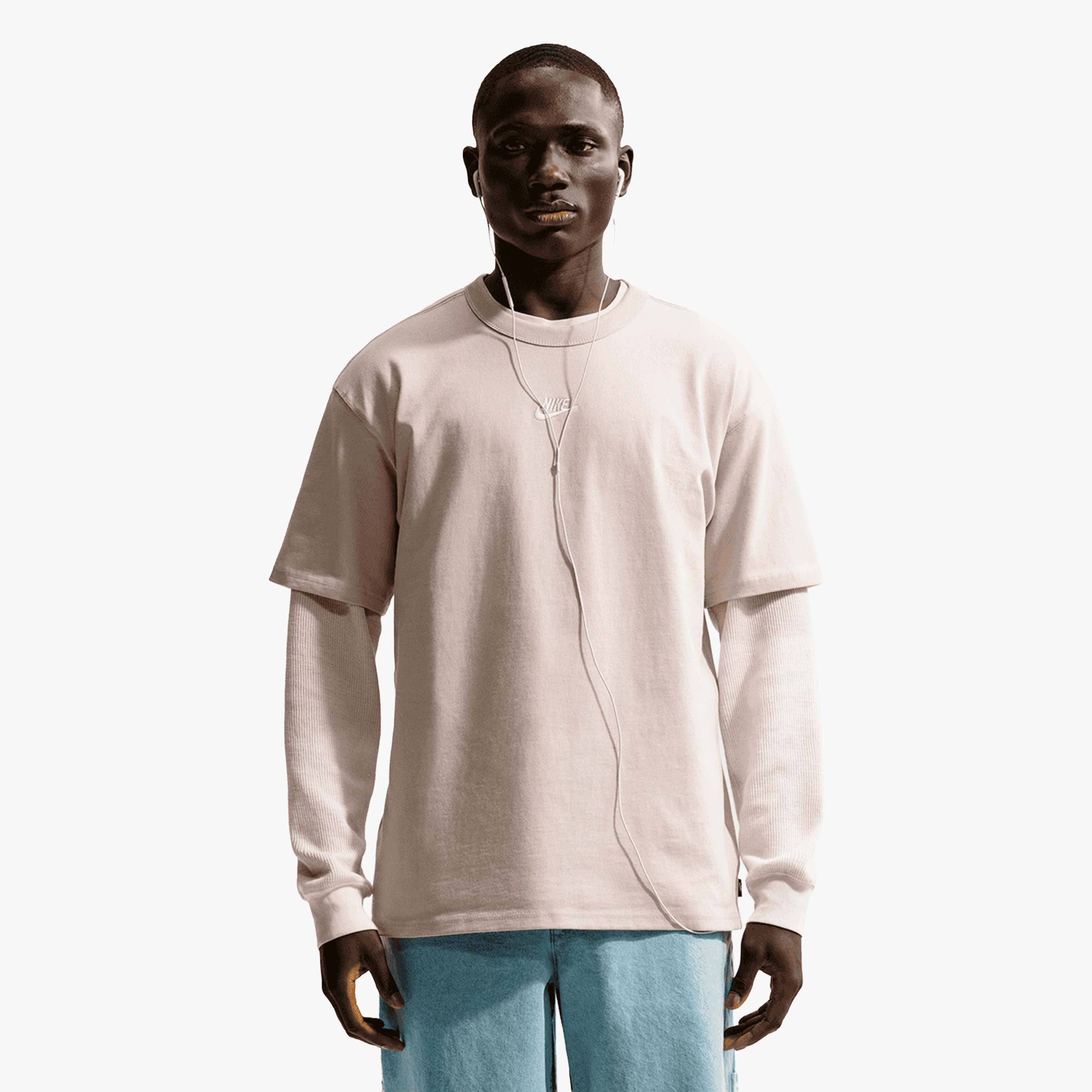 Nike Camiseta Sportswear Premium Essentials