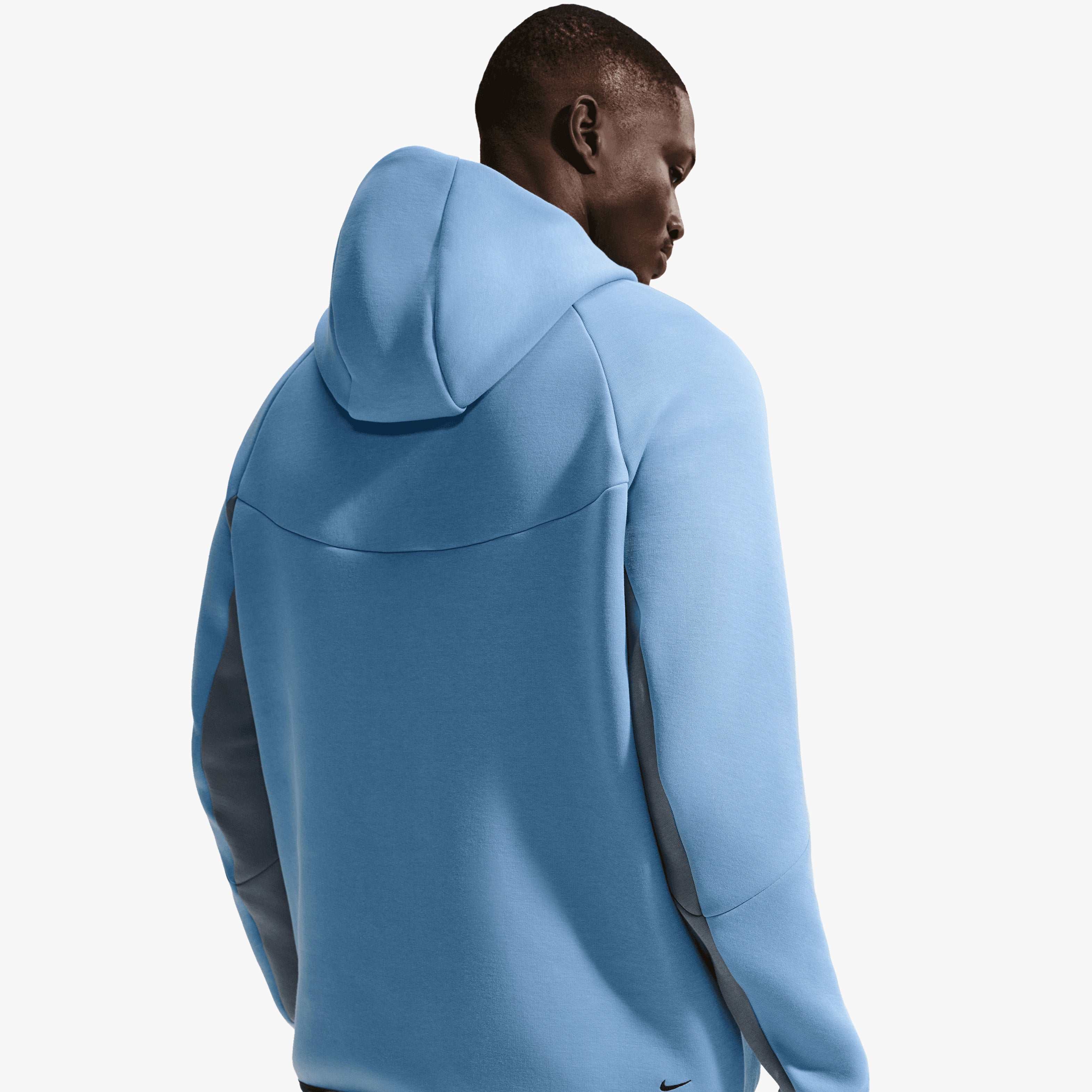 Nike Buzo Tech