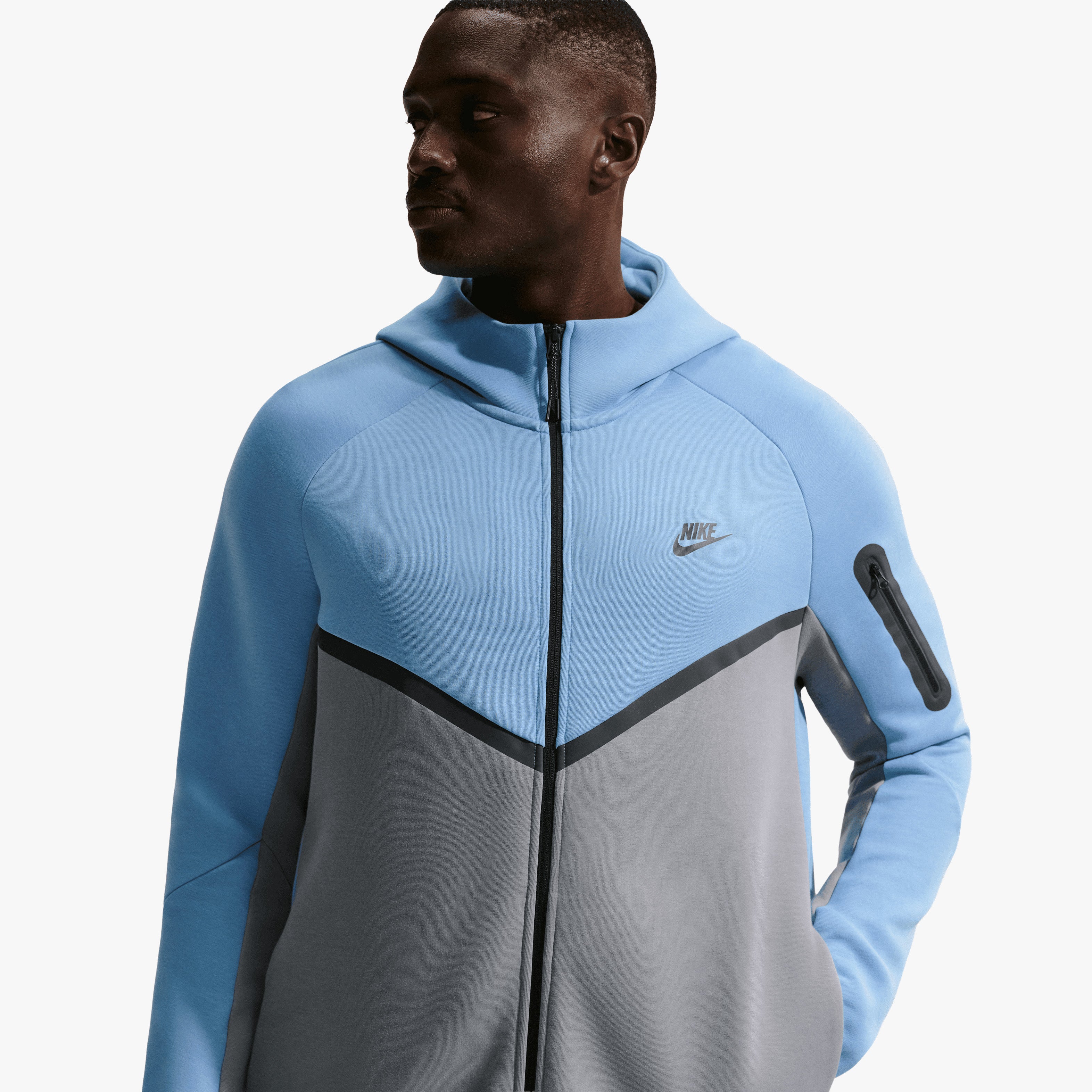 Nike Buzo Tech
