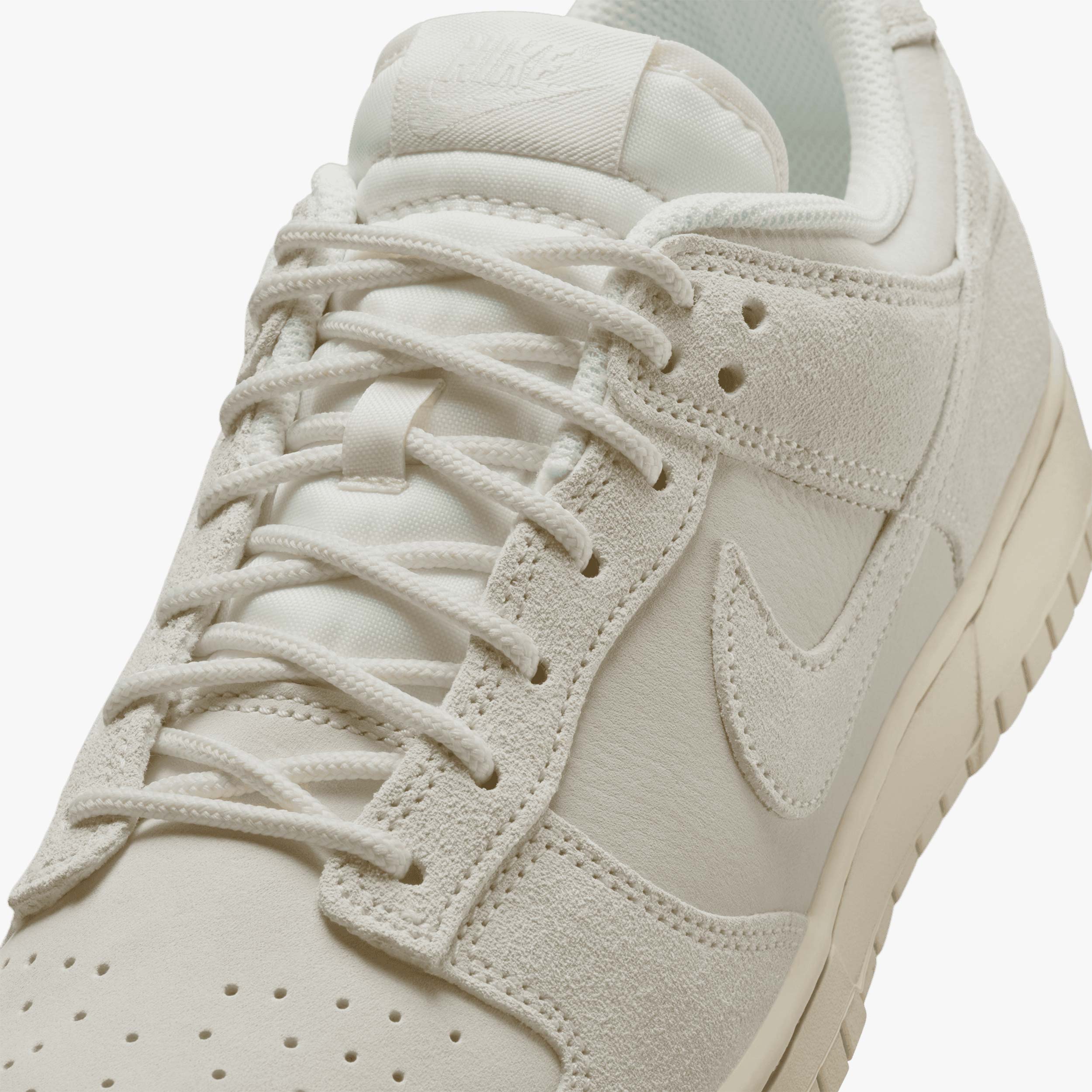 Nike Dunk Low Retro SE