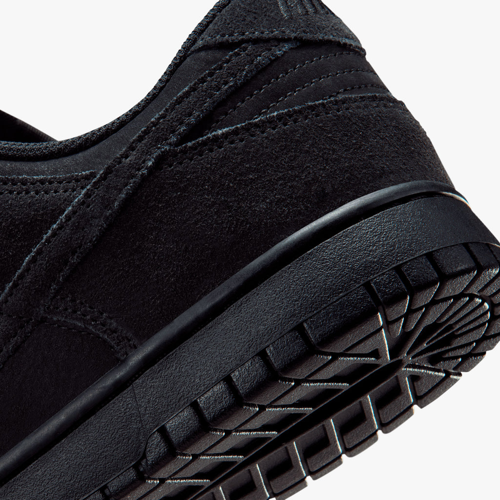 Nike Dunk Low Retro SE