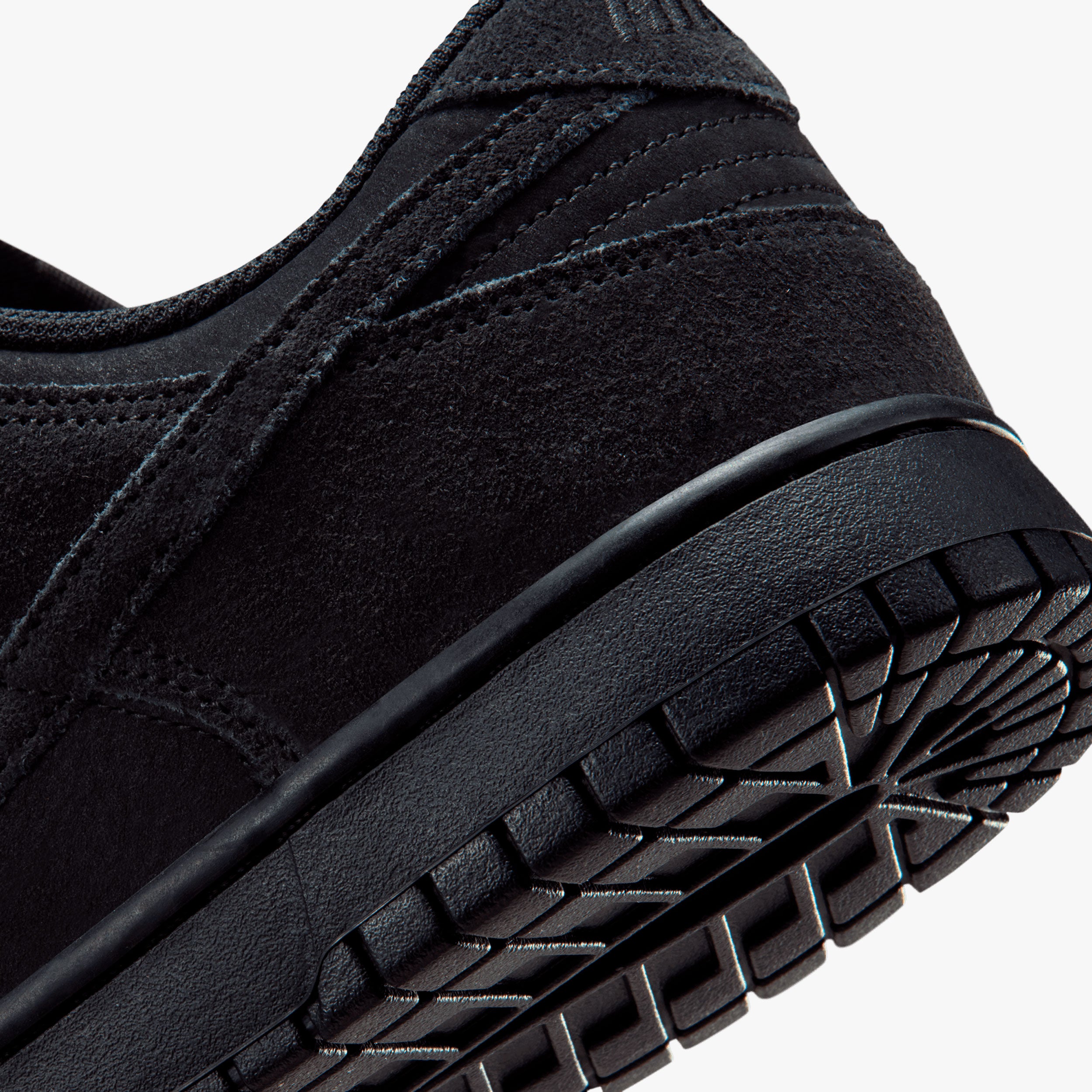 Nike Dunk Low Retro SE